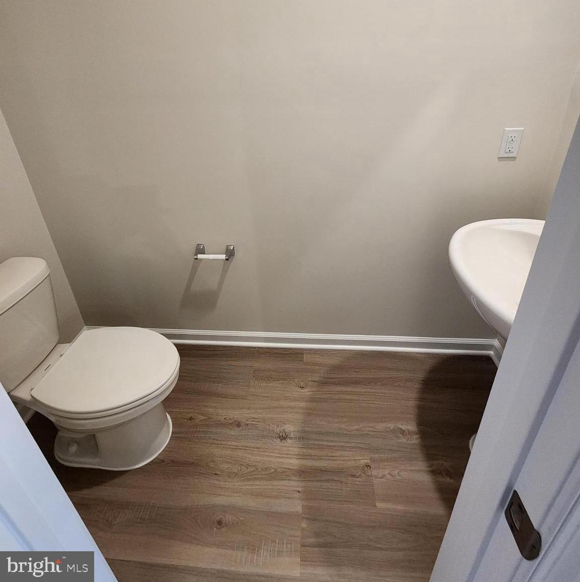 HOMEPLACE AT RIVERSIDE - Residential Lease