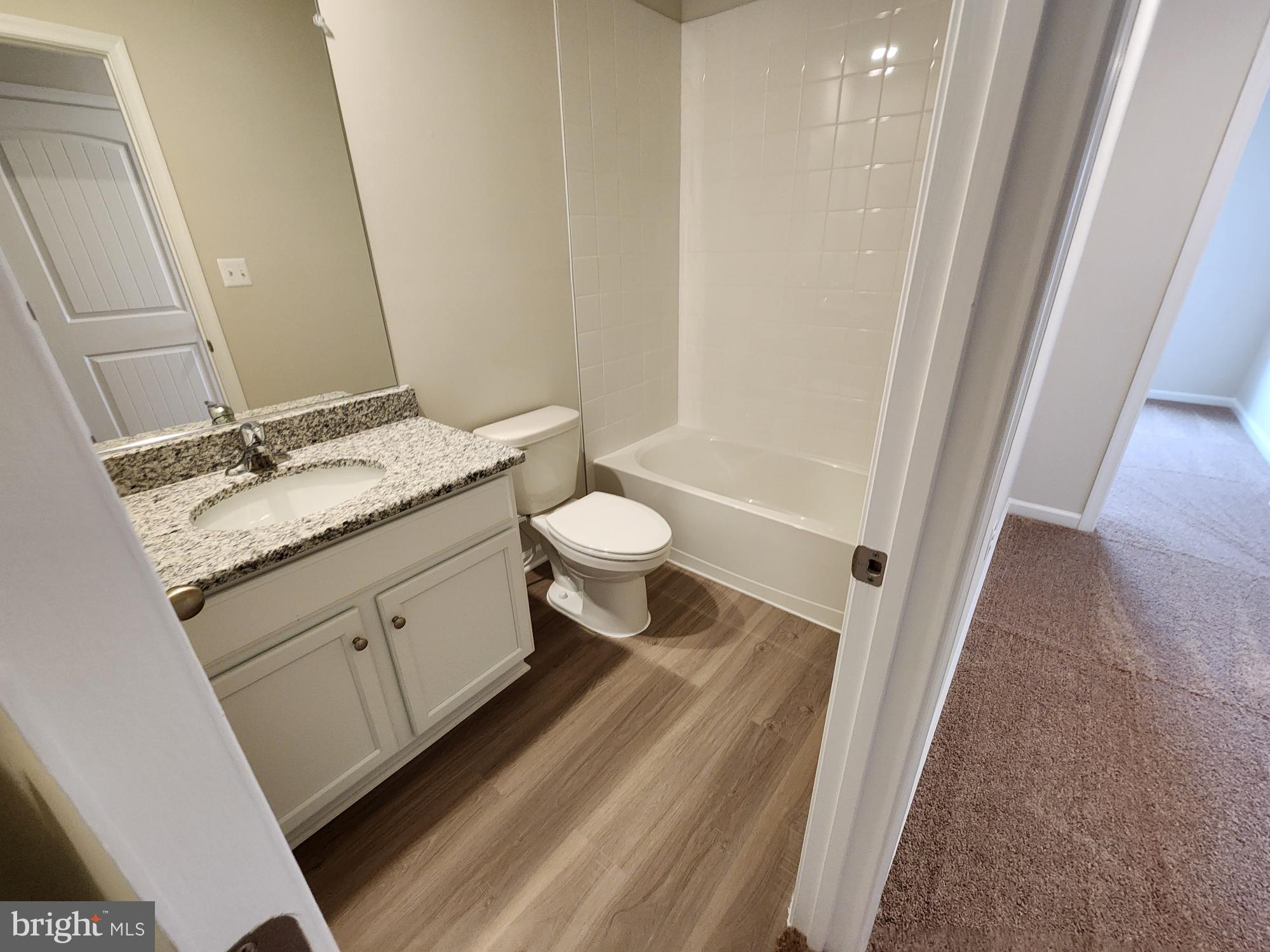 HOMEPLACE AT RIVERSIDE - Residential Lease