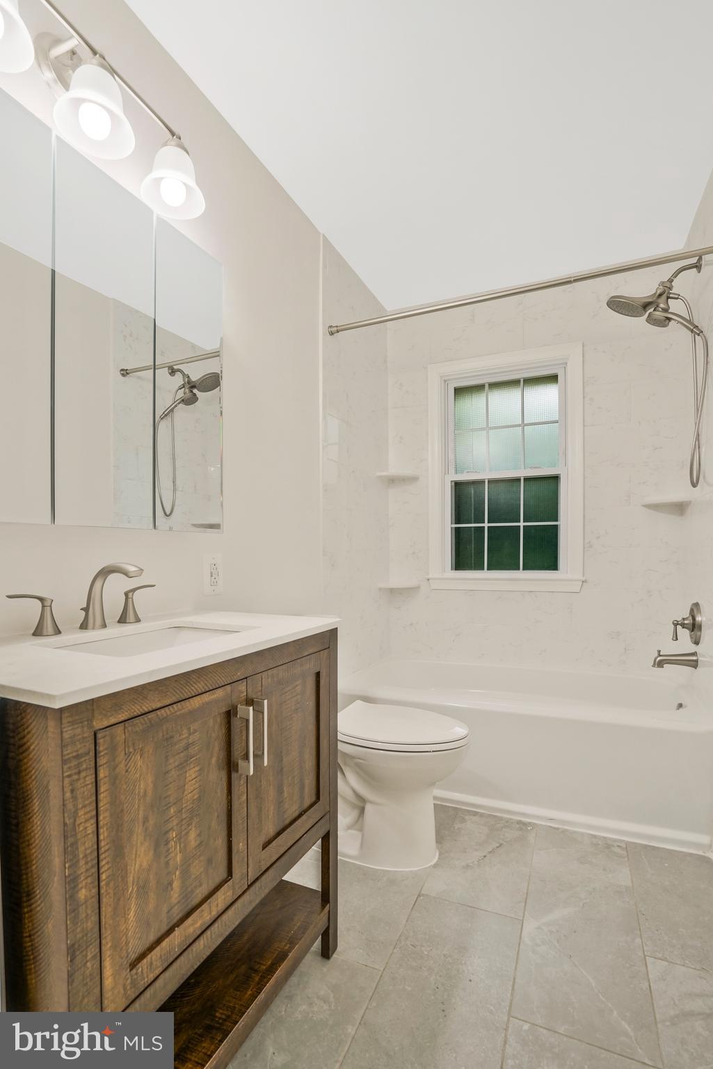 RIVERCREST - Residential