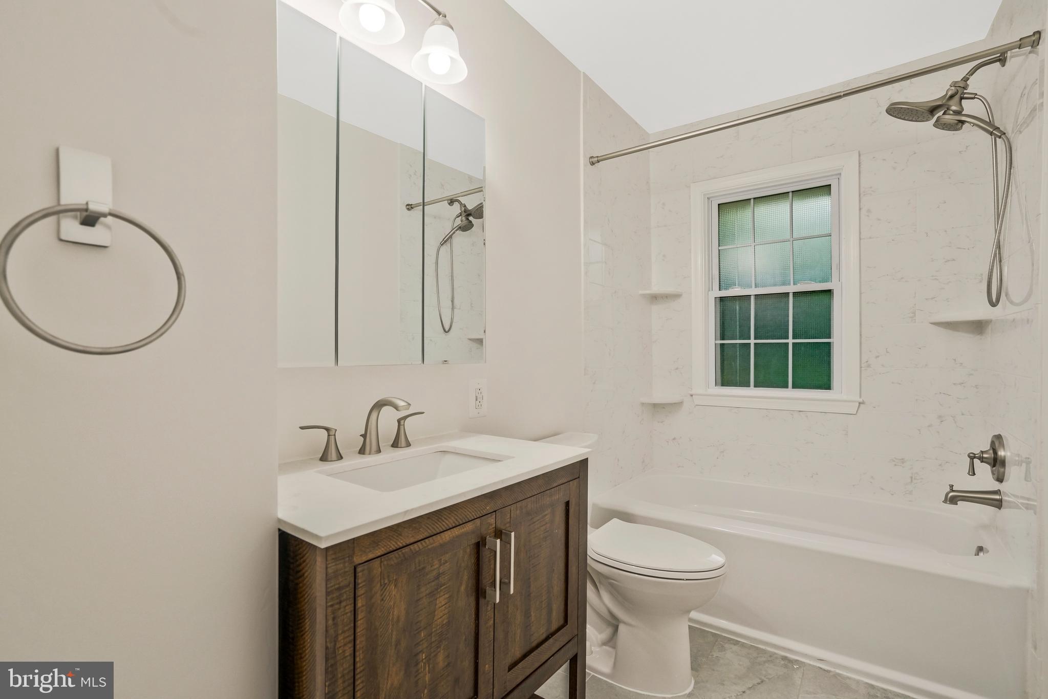 RIVERCREST - Residential