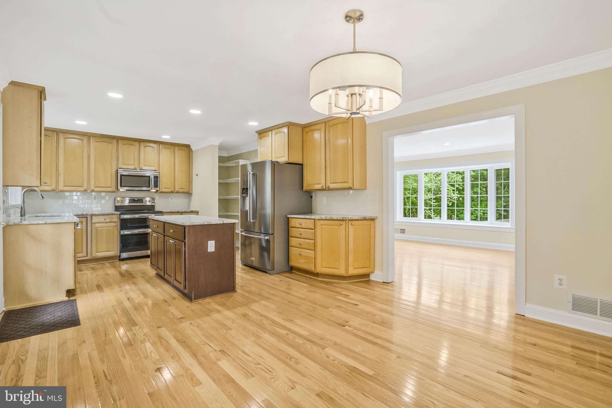 RIVERCREST - Residential