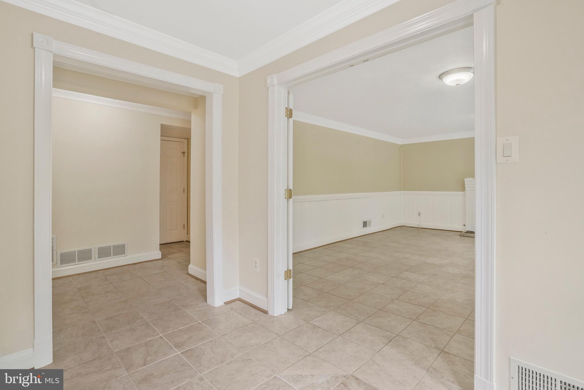 RIVERCREST - Residential