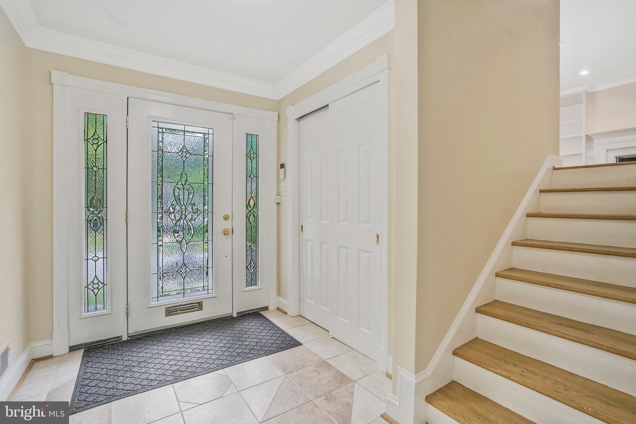 RIVERCREST - Residential