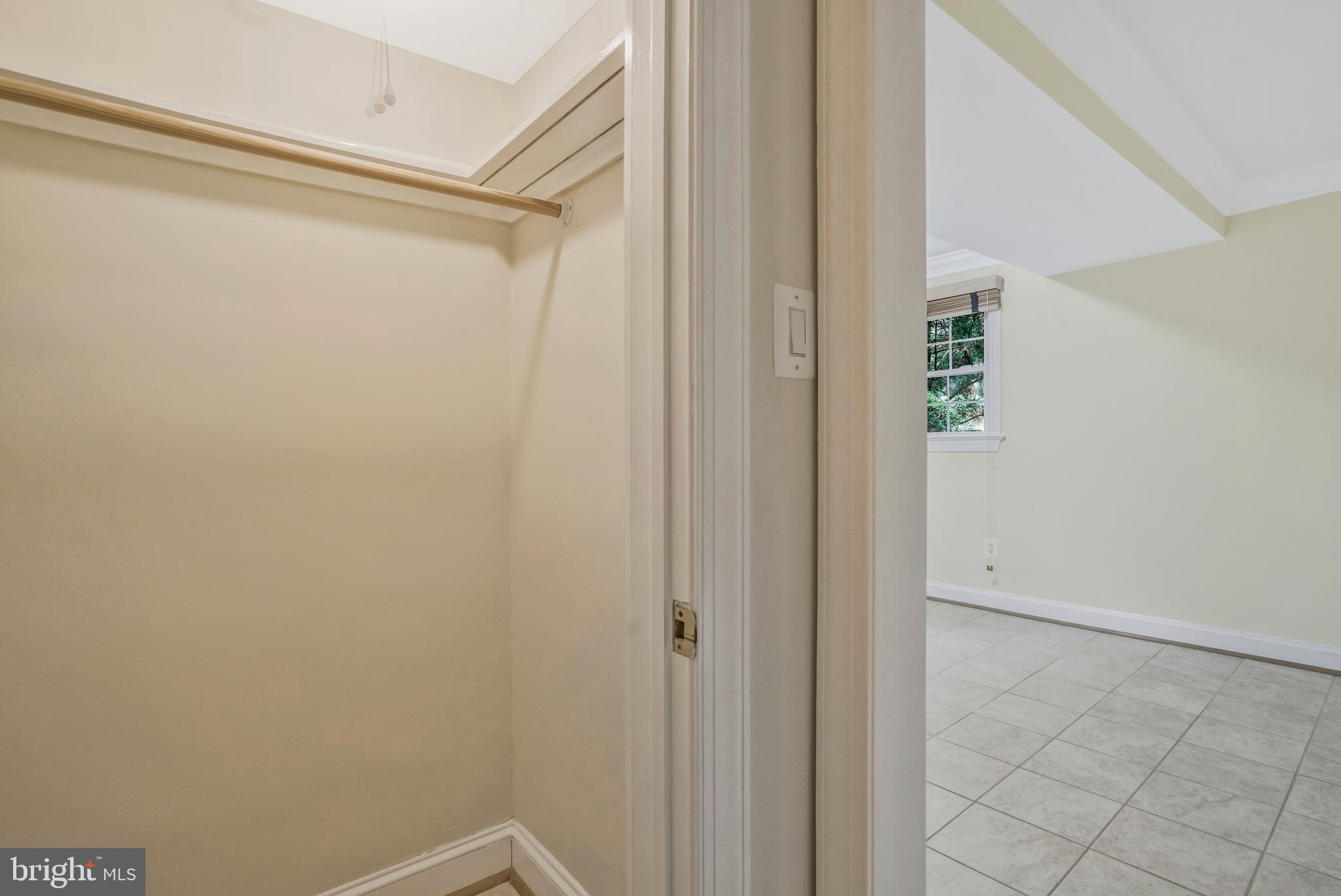 RIVERCREST - Residential