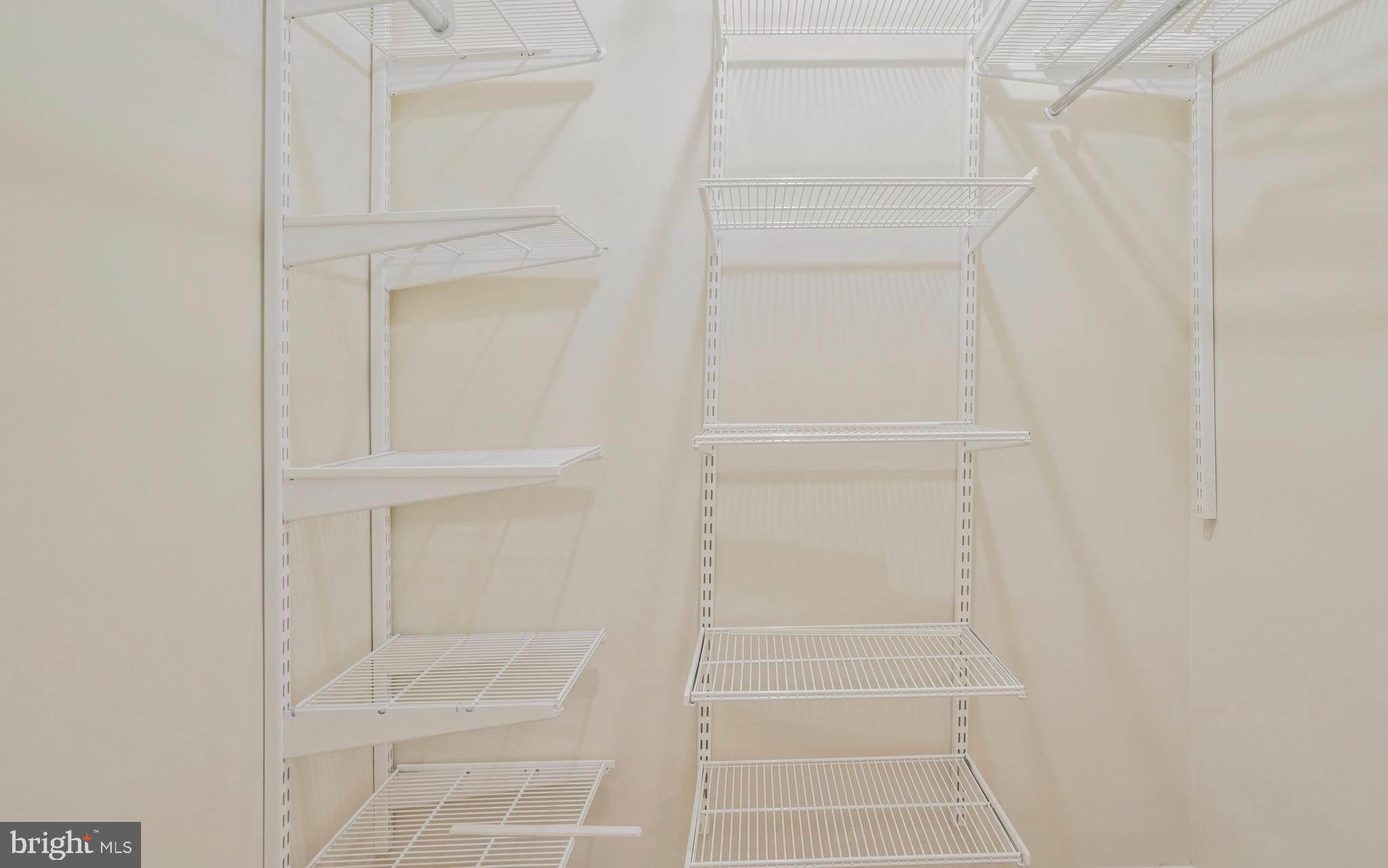 RIVERCREST - Residential