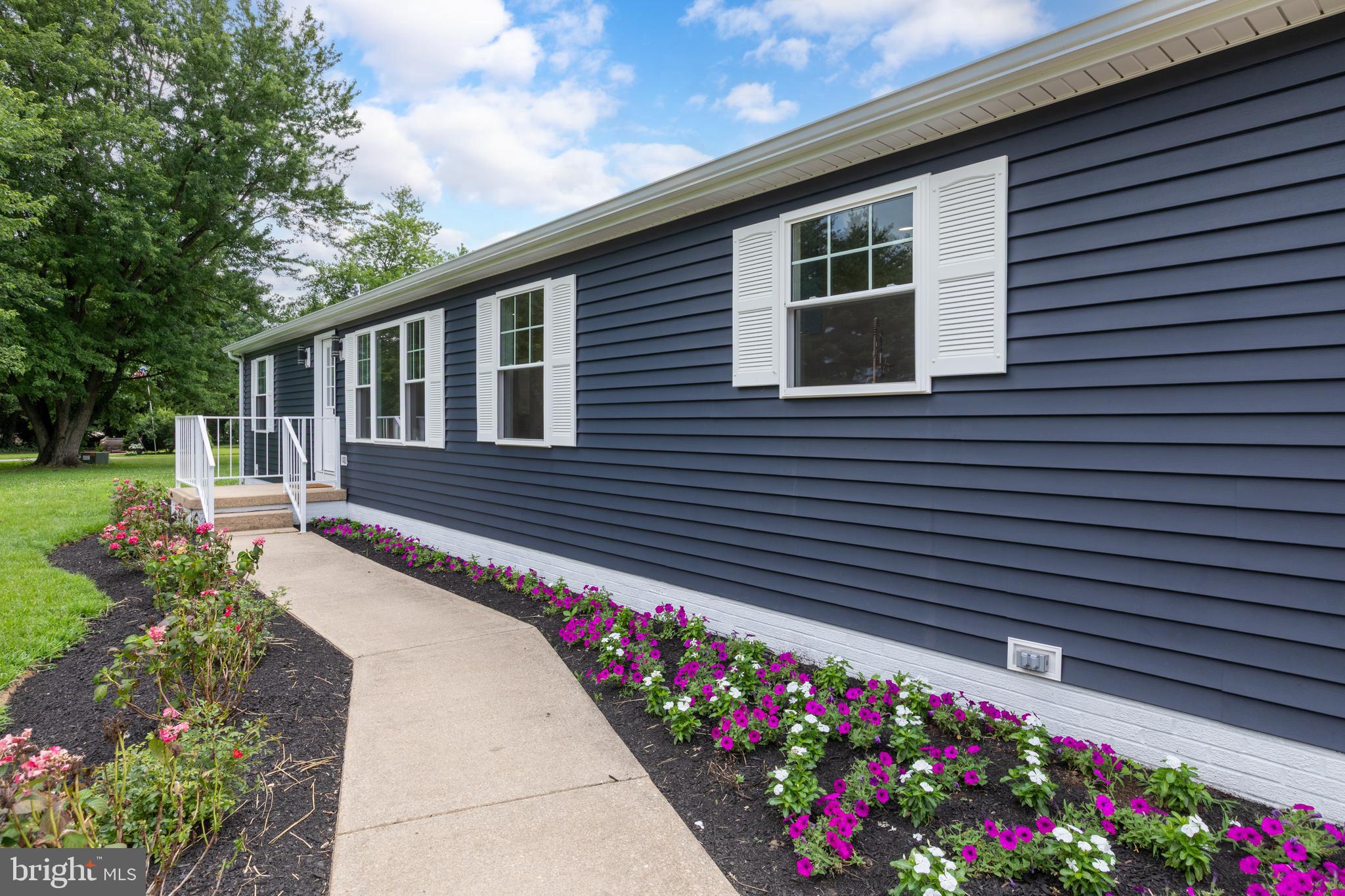 116 GREEN GIANT ROAD