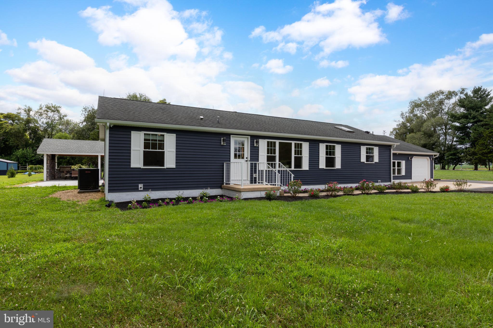 116 GREEN GIANT ROAD