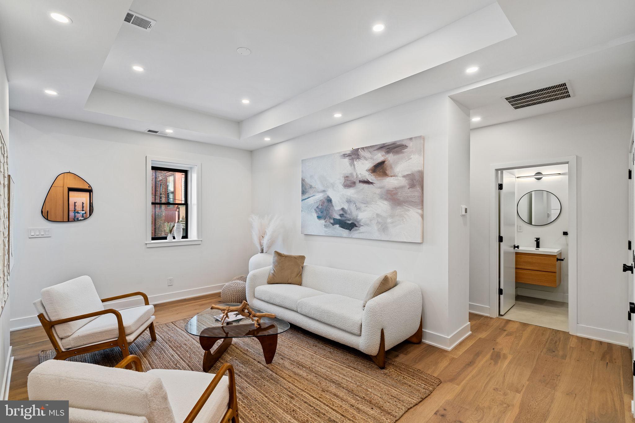 SPRING GARDEN - Residential