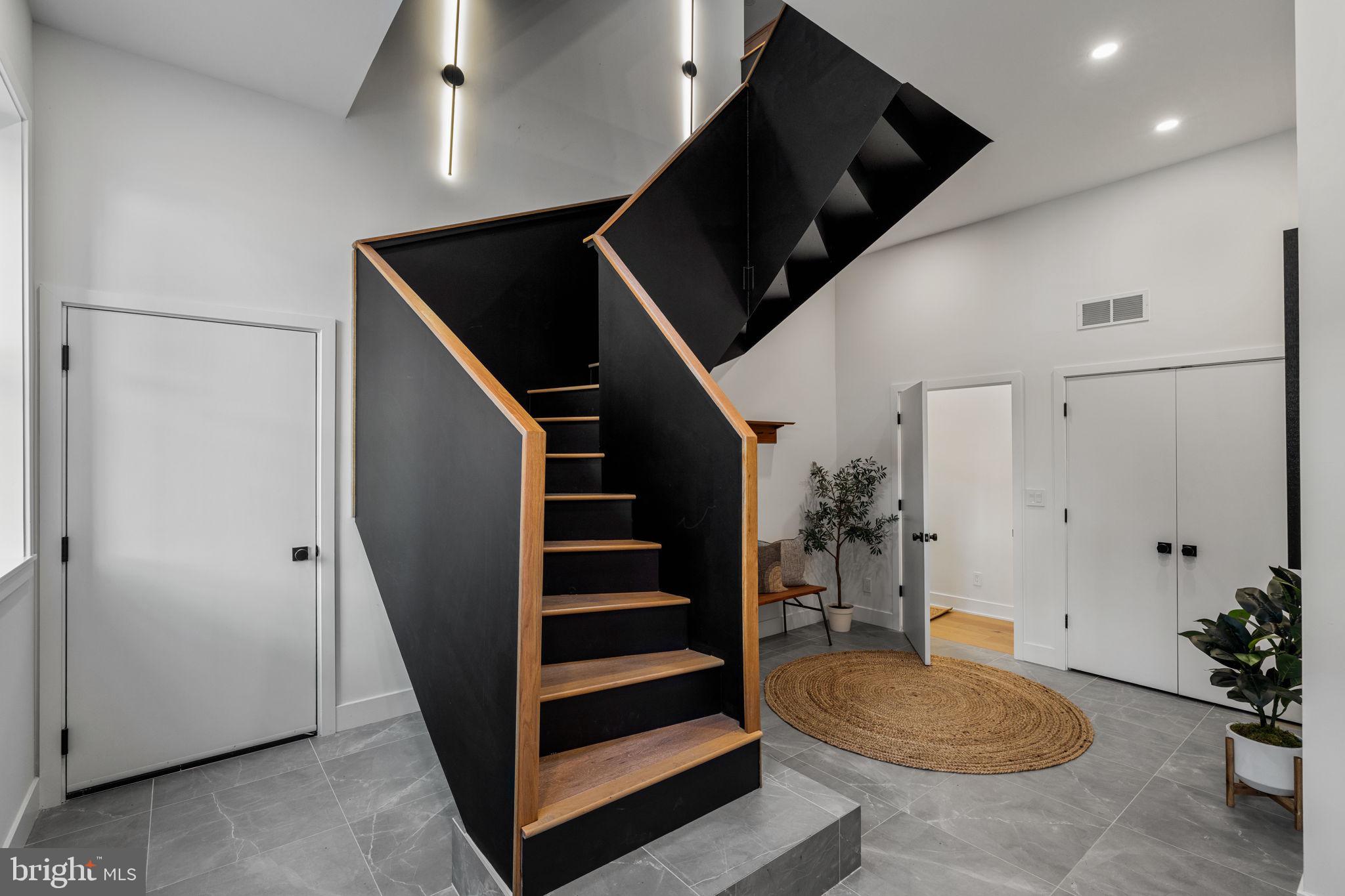 SPRING GARDEN - Residential