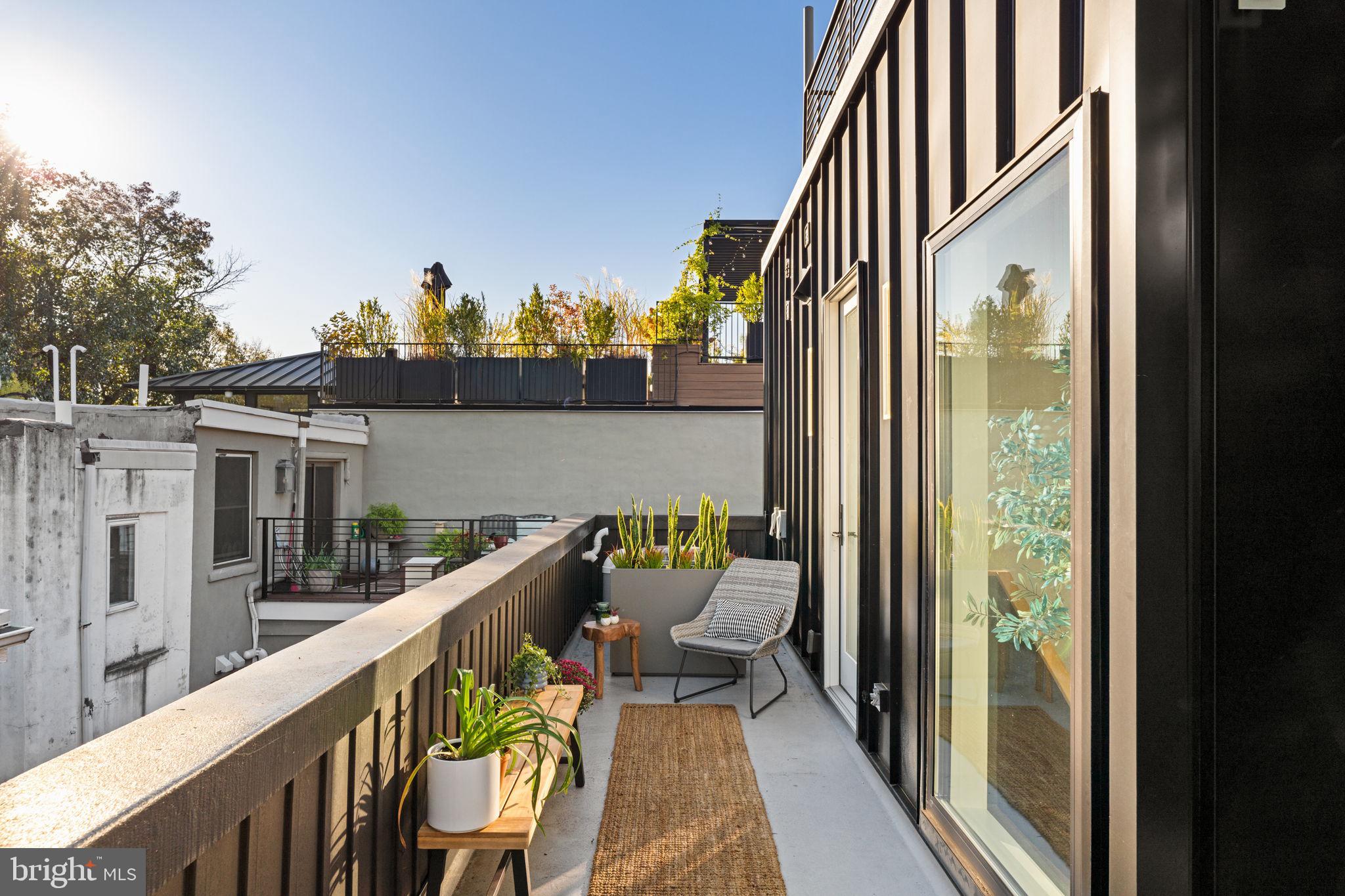 SPRING GARDEN - Residential