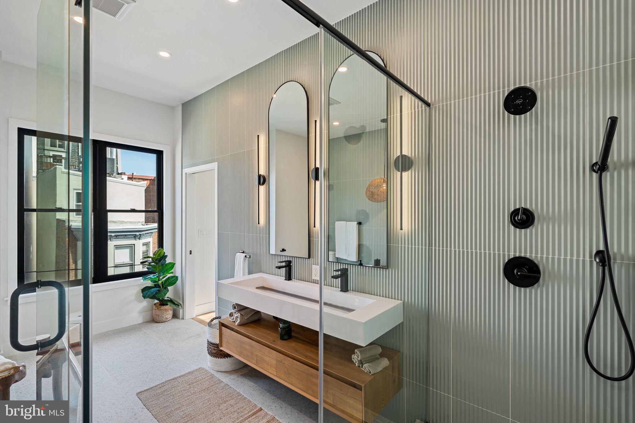 SPRING GARDEN - Residential