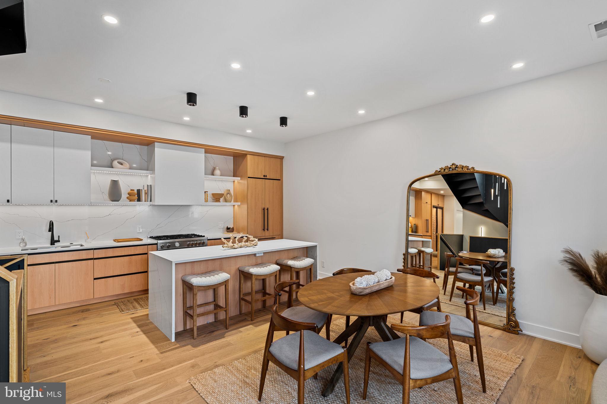 SPRING GARDEN - Residential