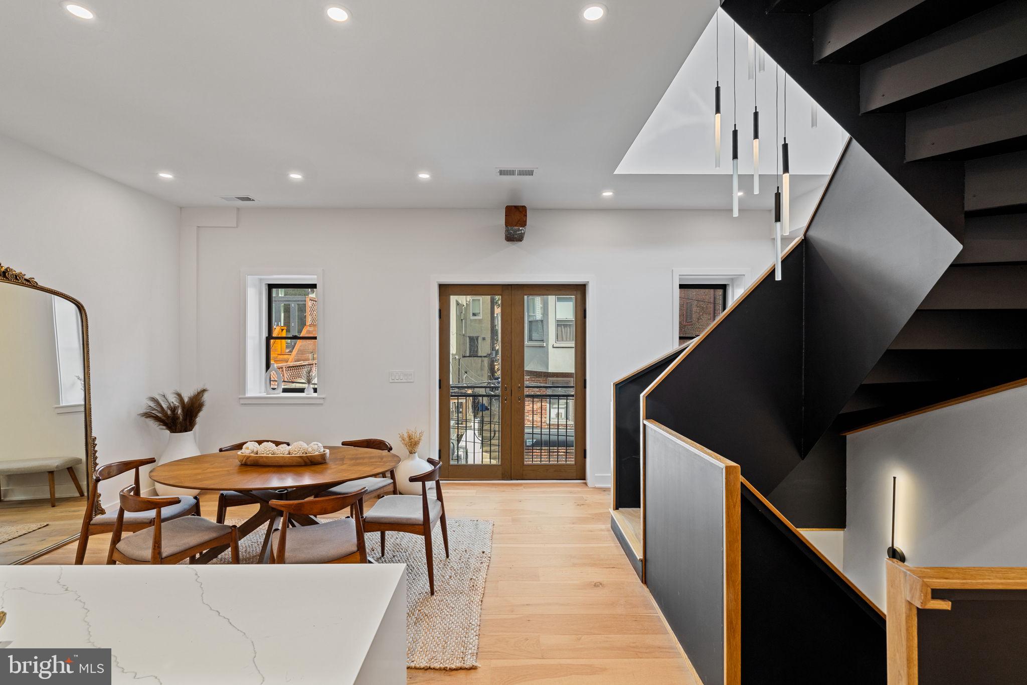 SPRING GARDEN - Residential