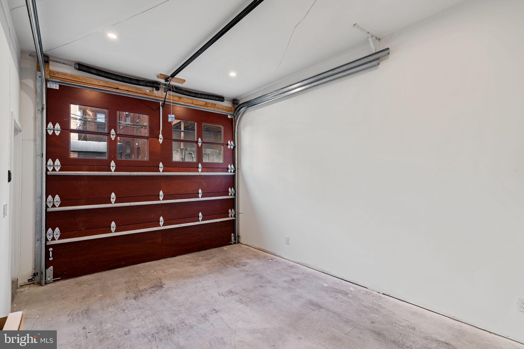 SPRING GARDEN - Residential