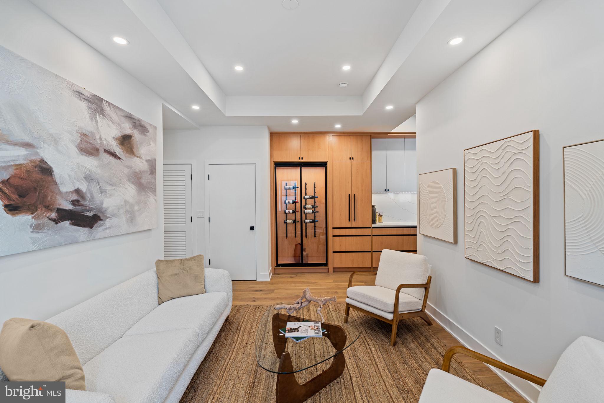 SPRING GARDEN - Residential