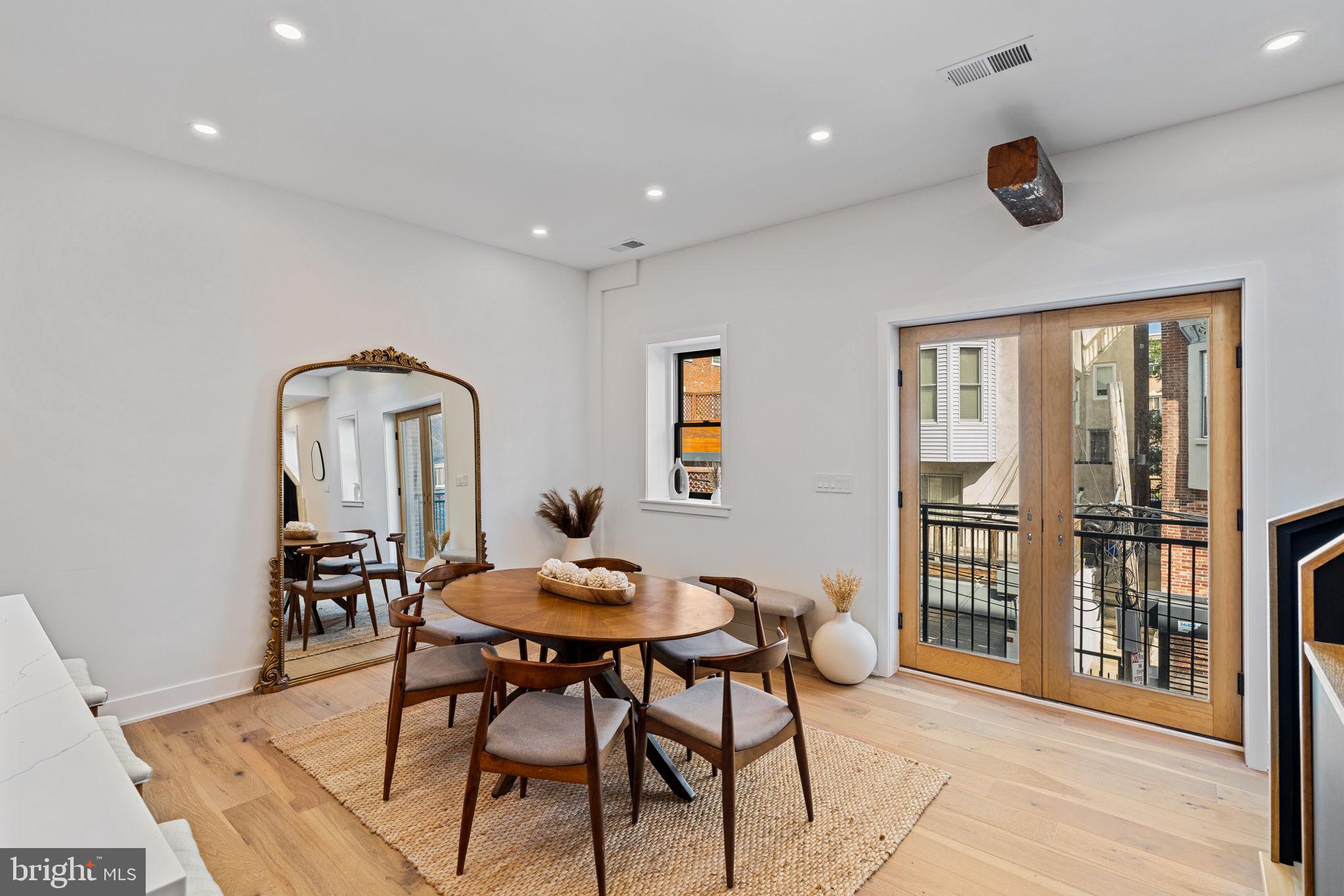 SPRING GARDEN - Residential