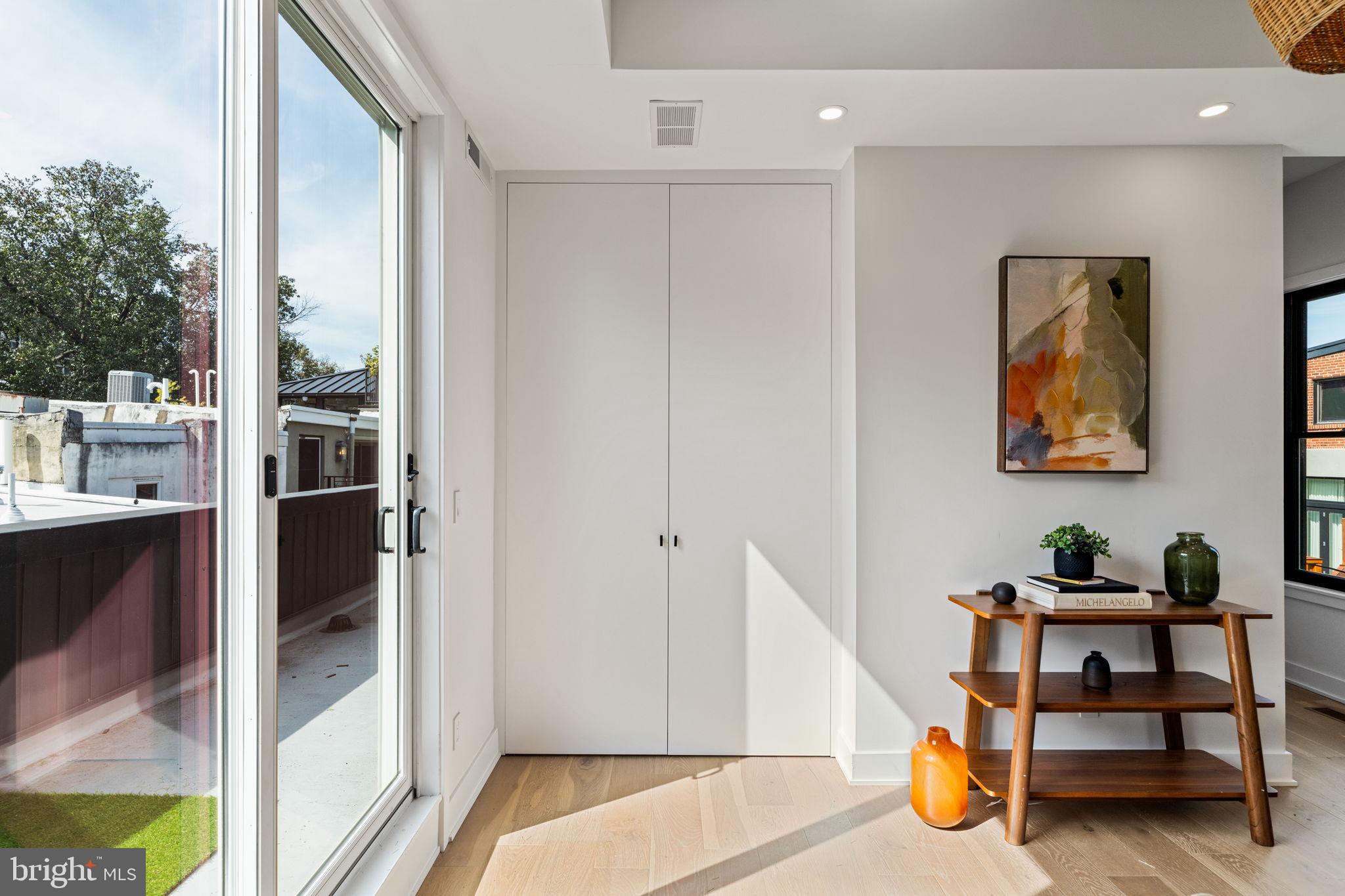 SPRING GARDEN - Residential