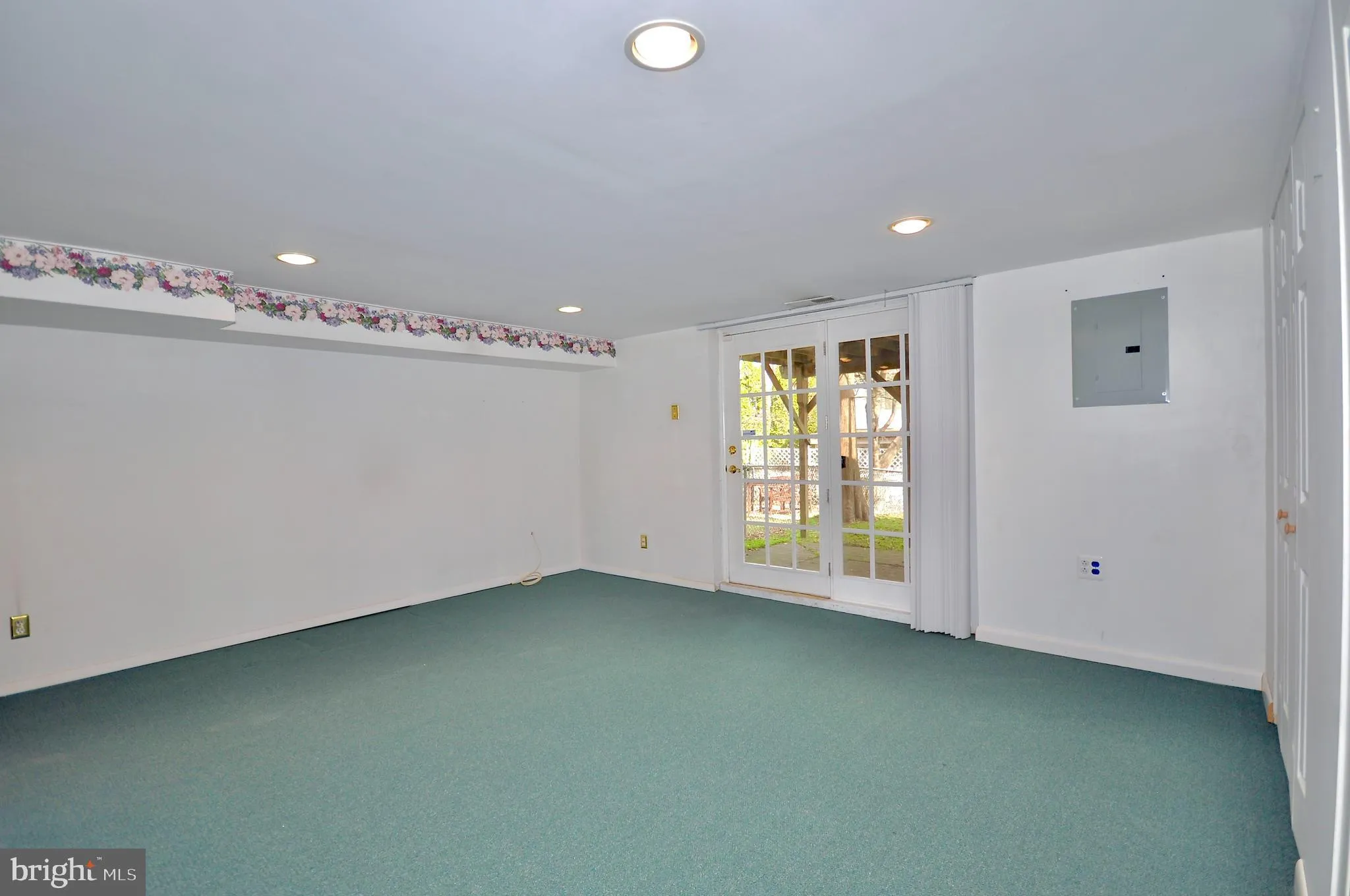 Philadelphia, Pennsylvania 19114, United States, 3 Bedrooms Bedrooms, ,1 BathroomBathrooms,Residential,Pending,93923