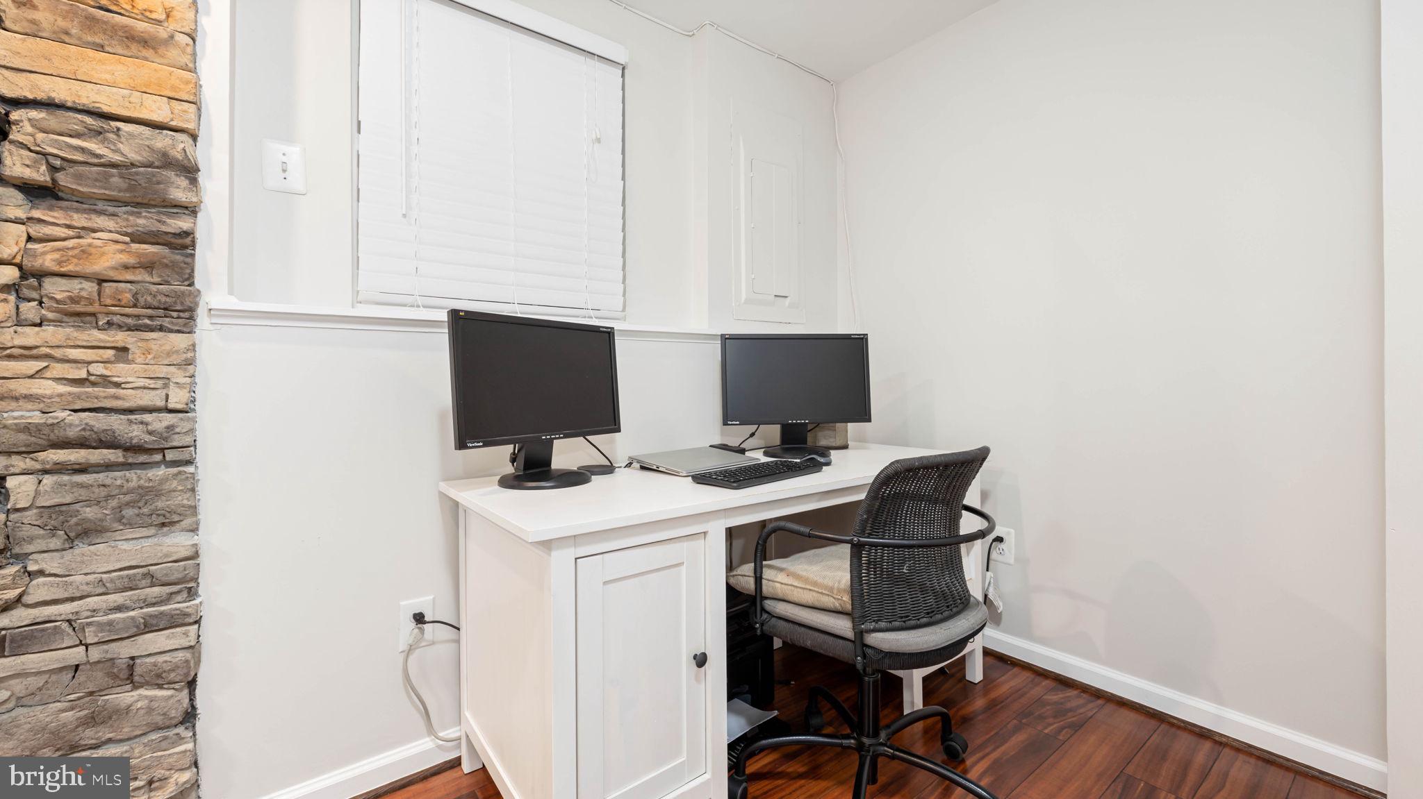 RIVERSIDE VILLAGES - Residential