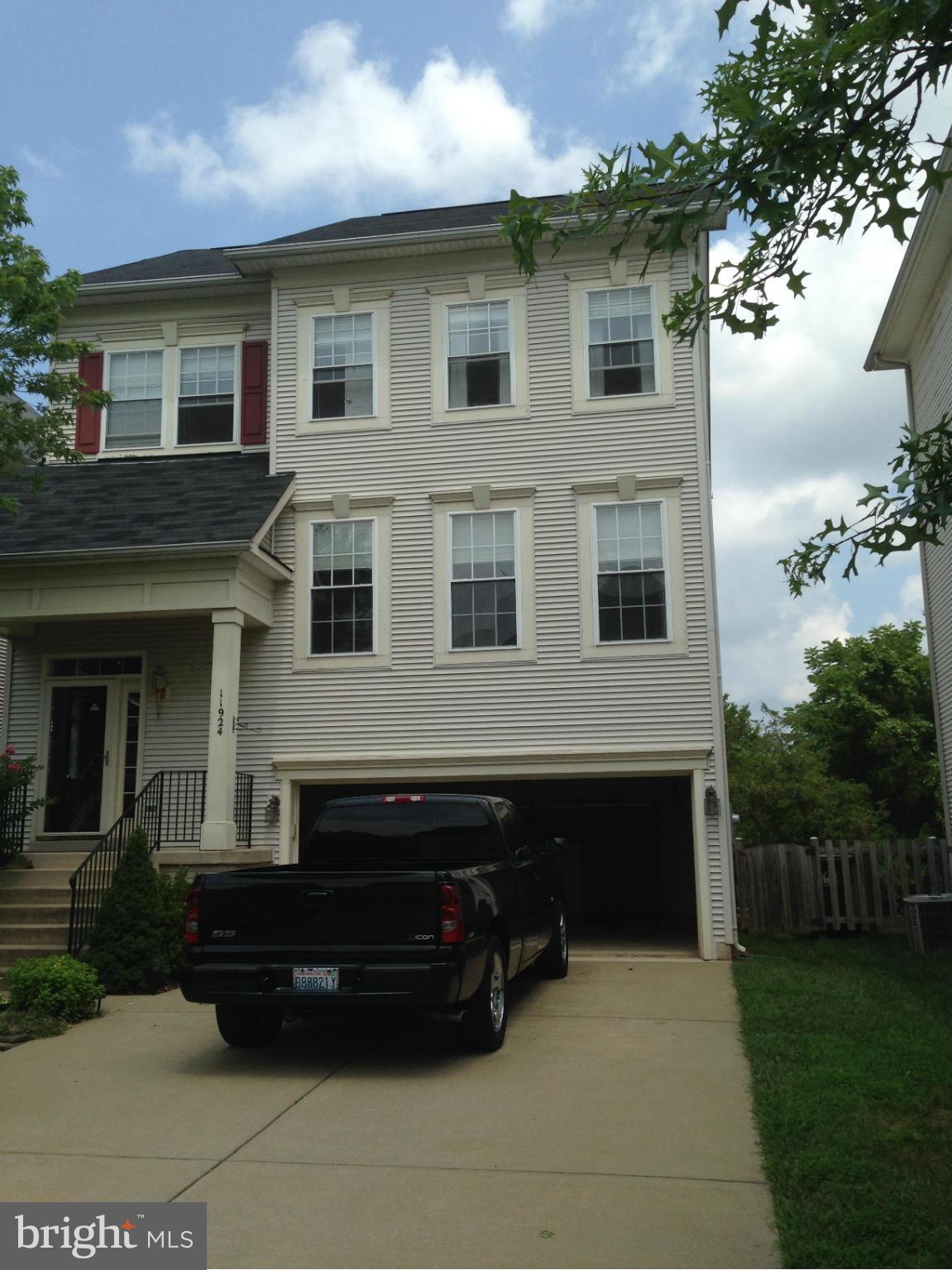 INDEPENDENCE - Residential Lease