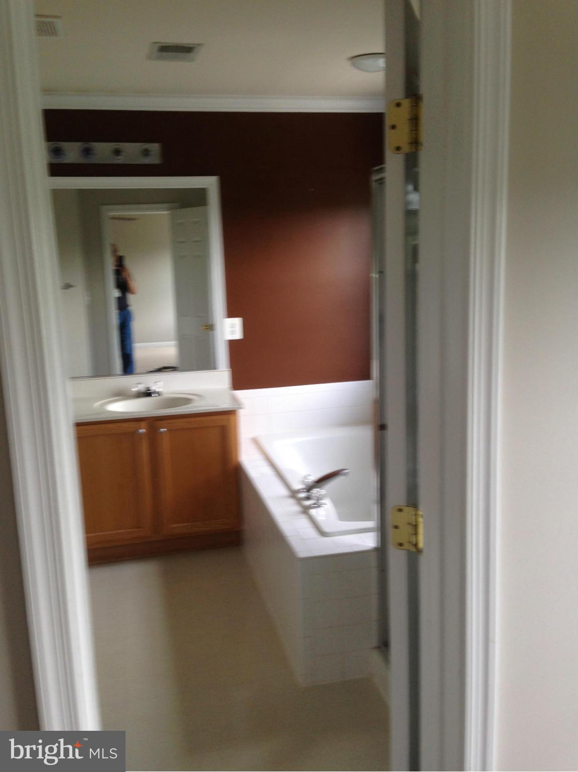 INDEPENDENCE - Residential Lease