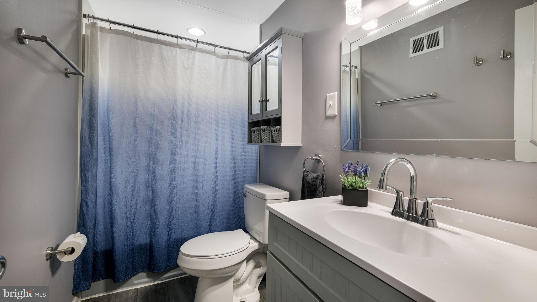 WARMINSTER VIL - Residential