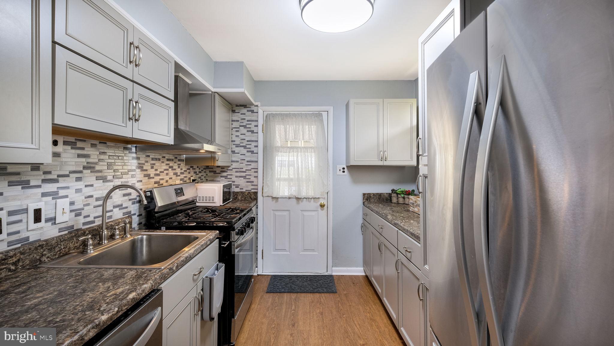 WARMINSTER VIL - Residential