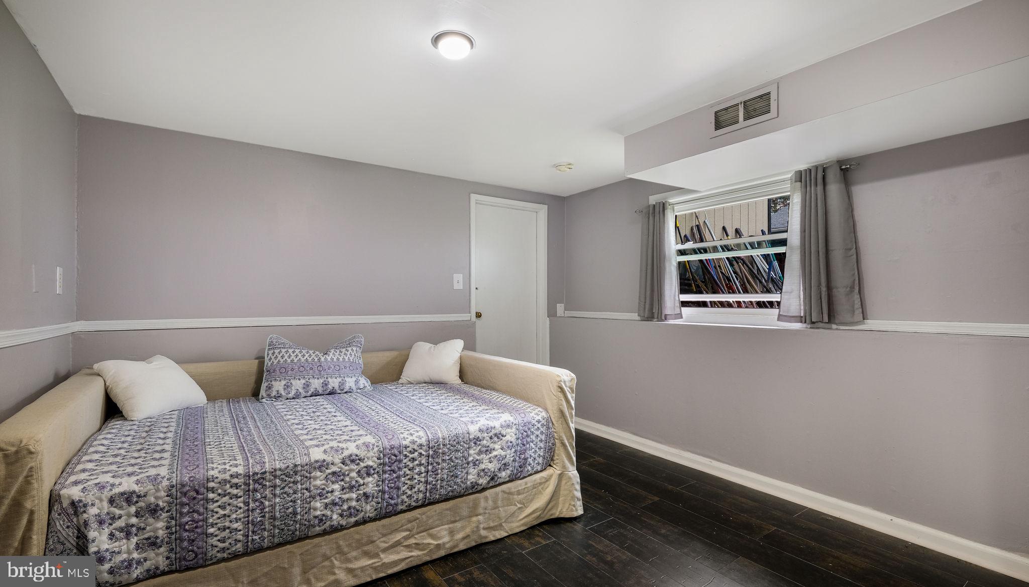 WARMINSTER VIL - Residential