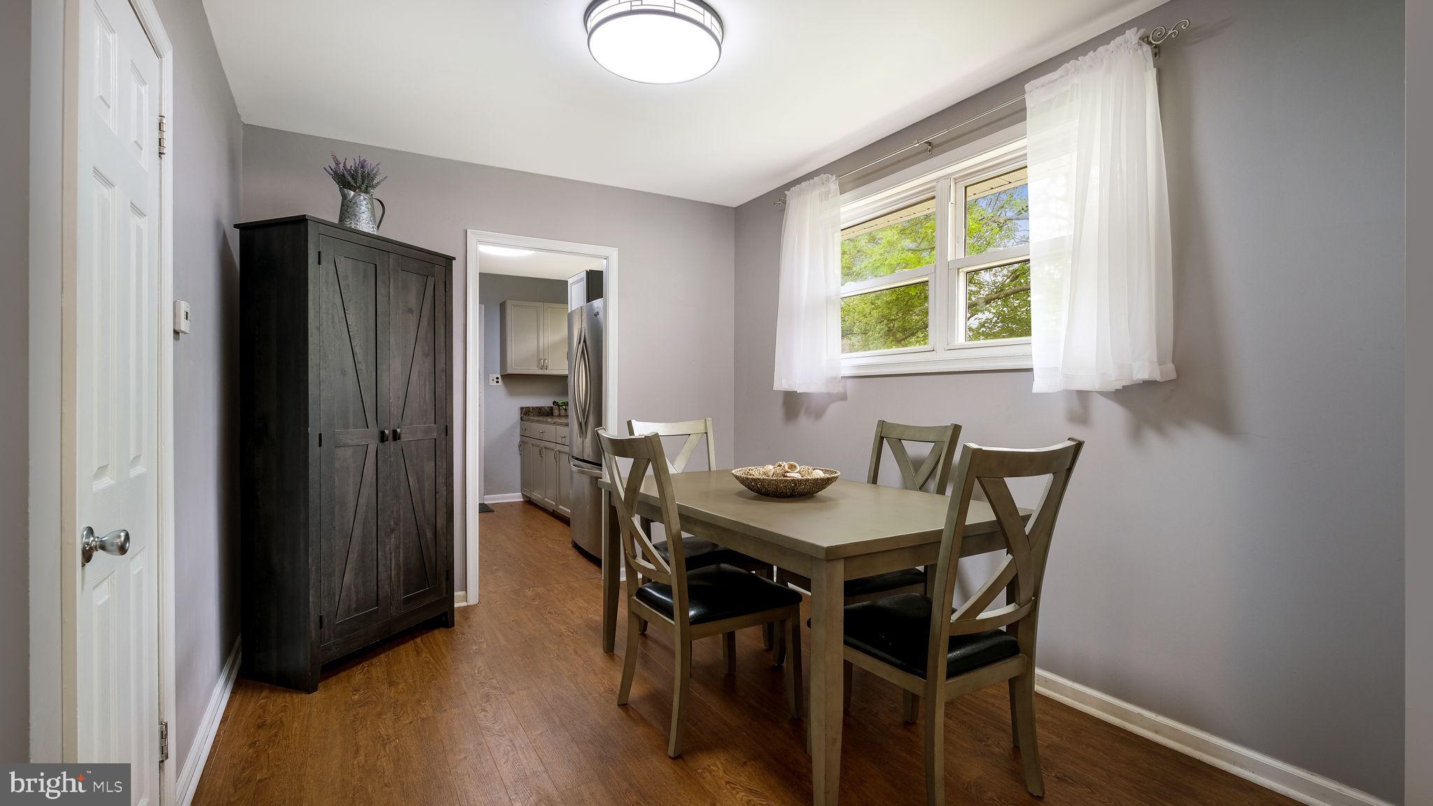 WARMINSTER VIL - Residential