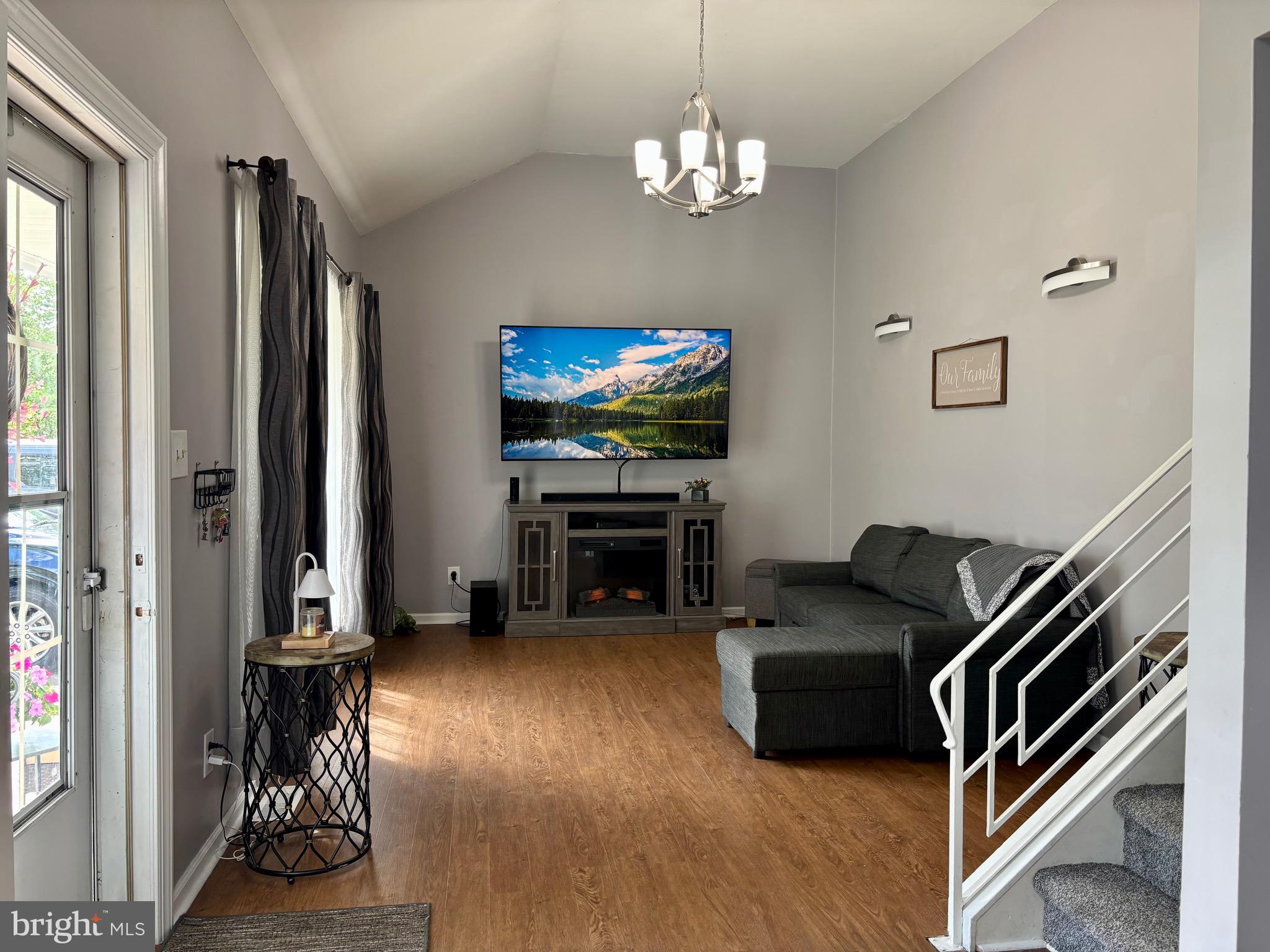 WARMINSTER VIL - Residential