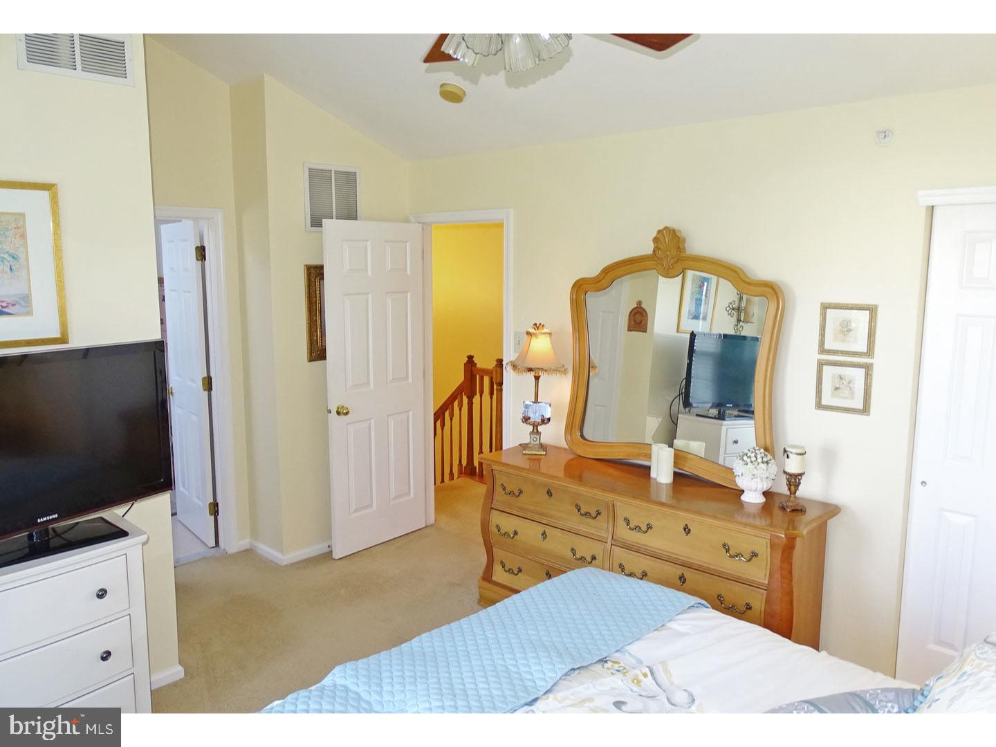 WARRINGTON HUNT - Residential
