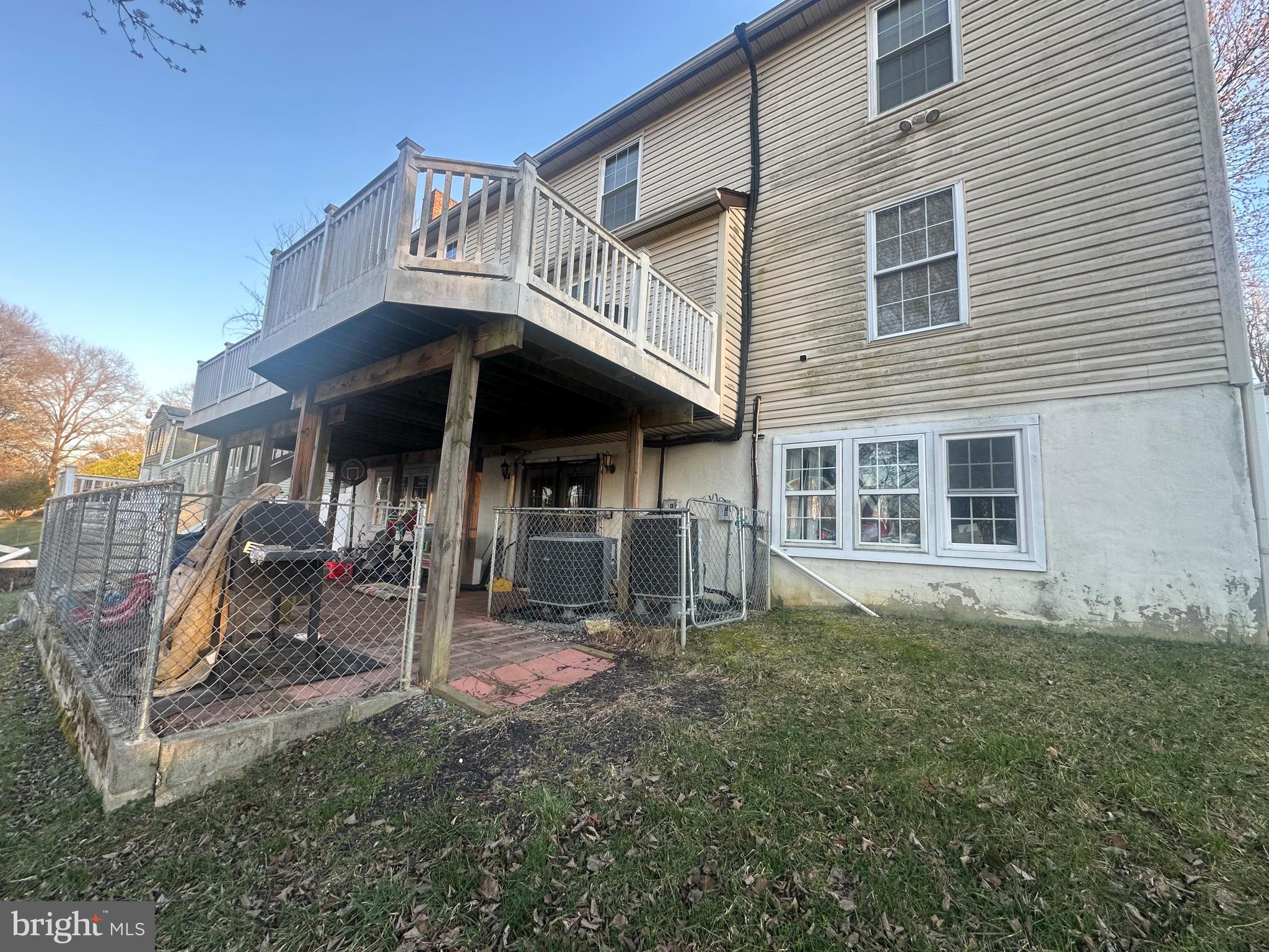 9702 NEW ORCHARD DRIVE