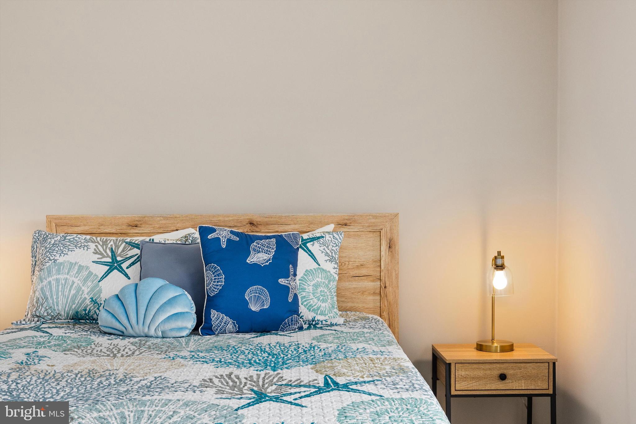 GLENN ACRES - Residential