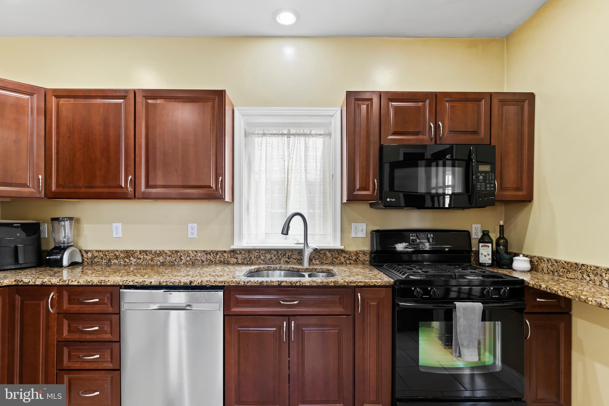 CAMP HILL BOROUGH - Residential