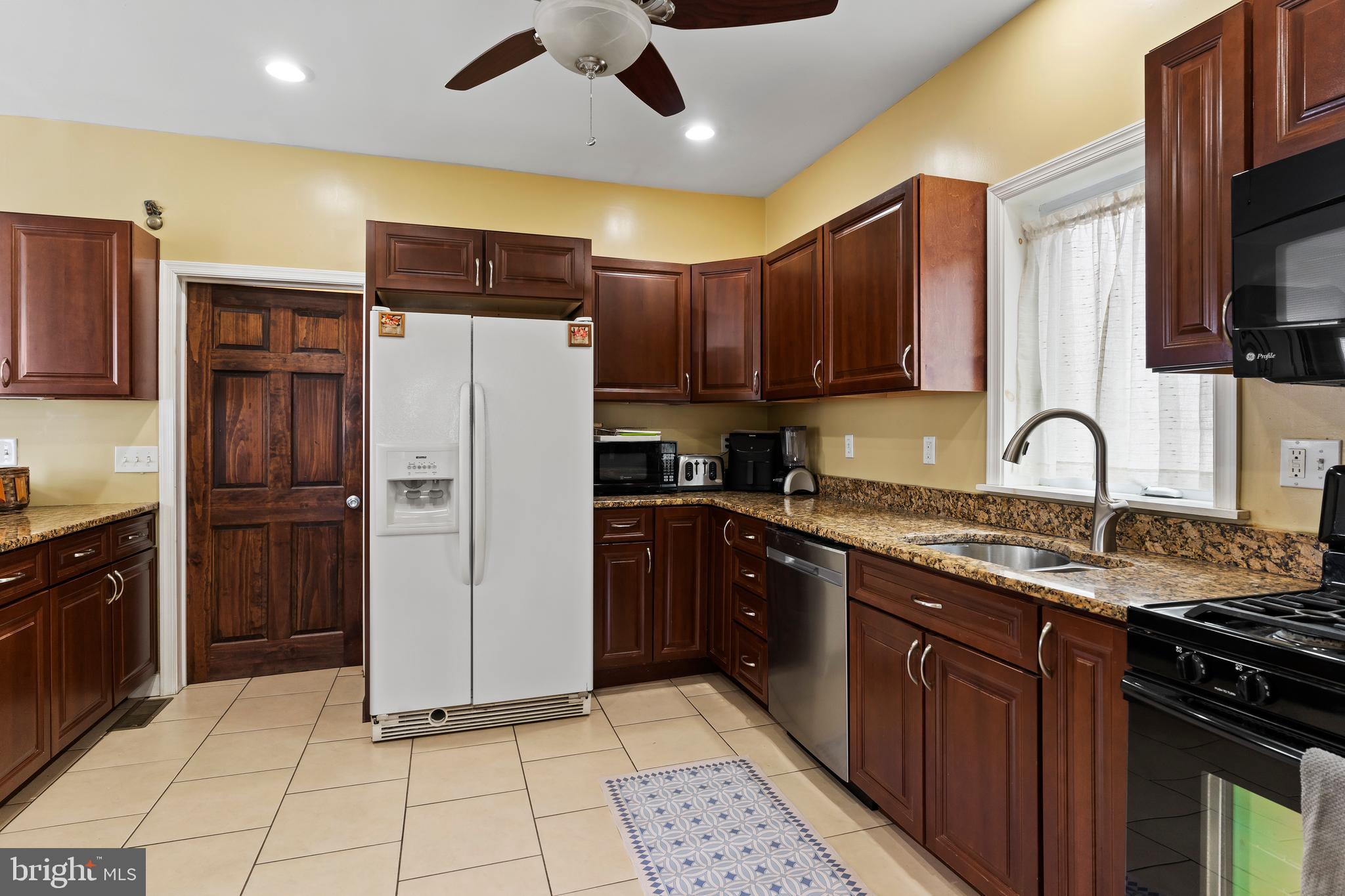 CAMP HILL BOROUGH - Residential