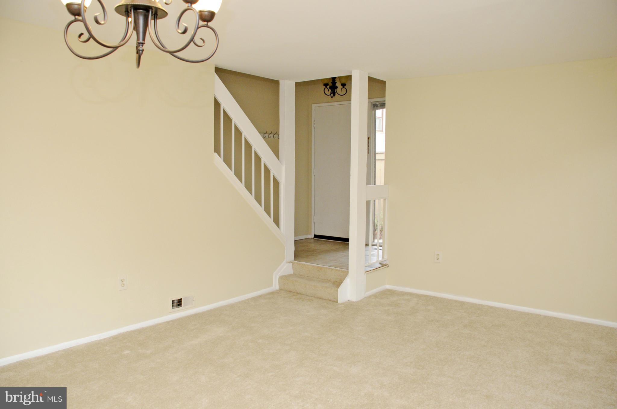 CLARY'S FOREST - Residential Lease