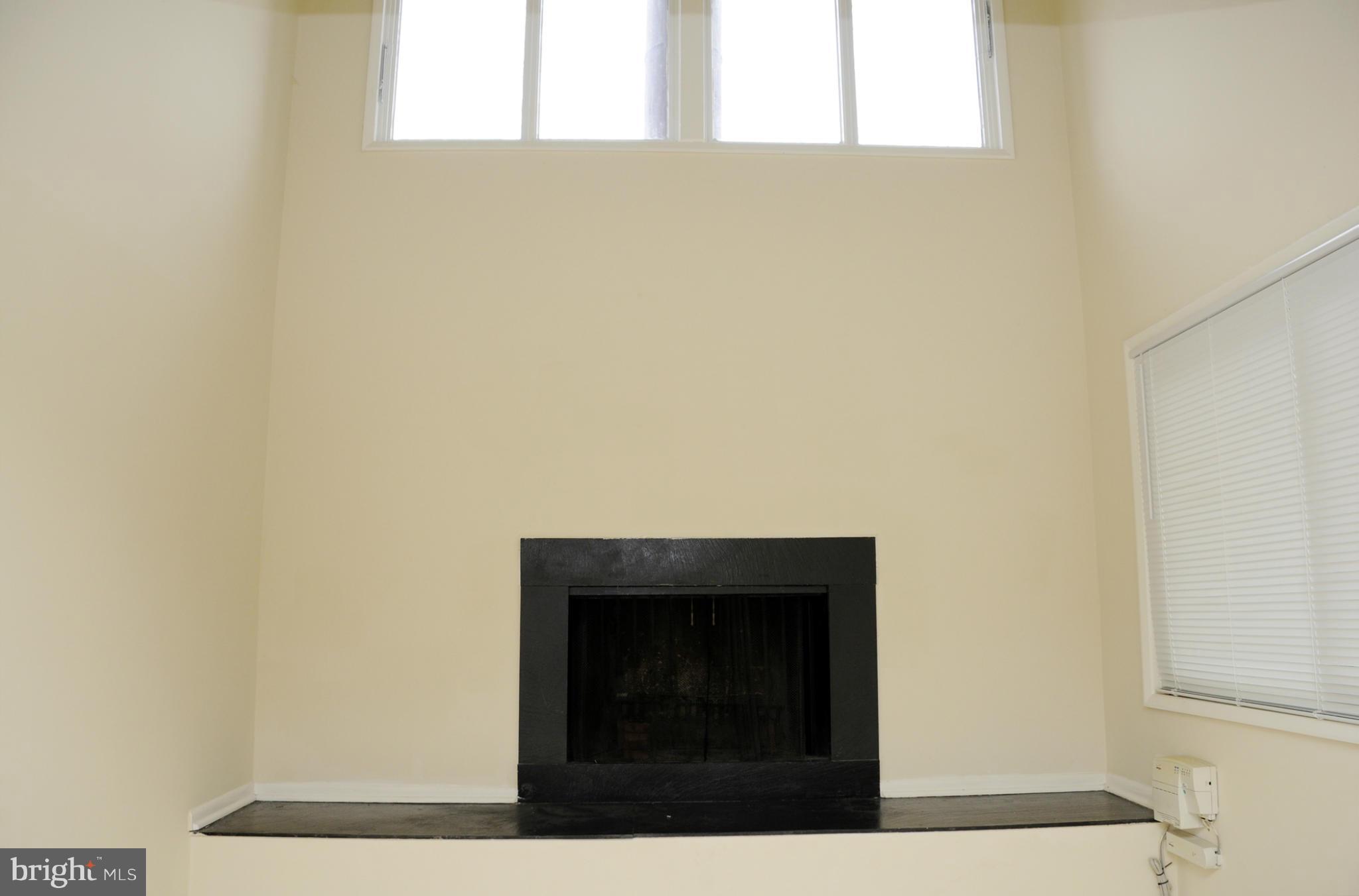 CLARY'S FOREST - Residential Lease