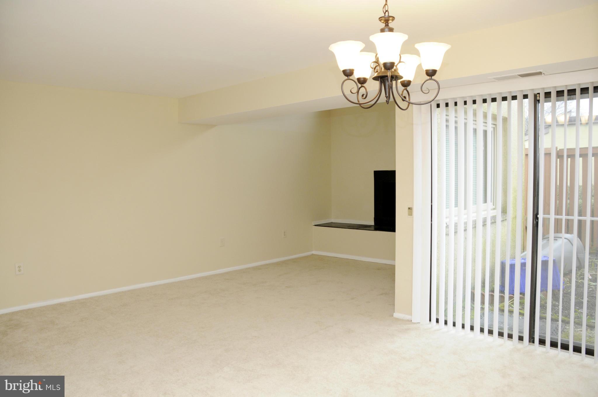 CLARY'S FOREST - Residential Lease