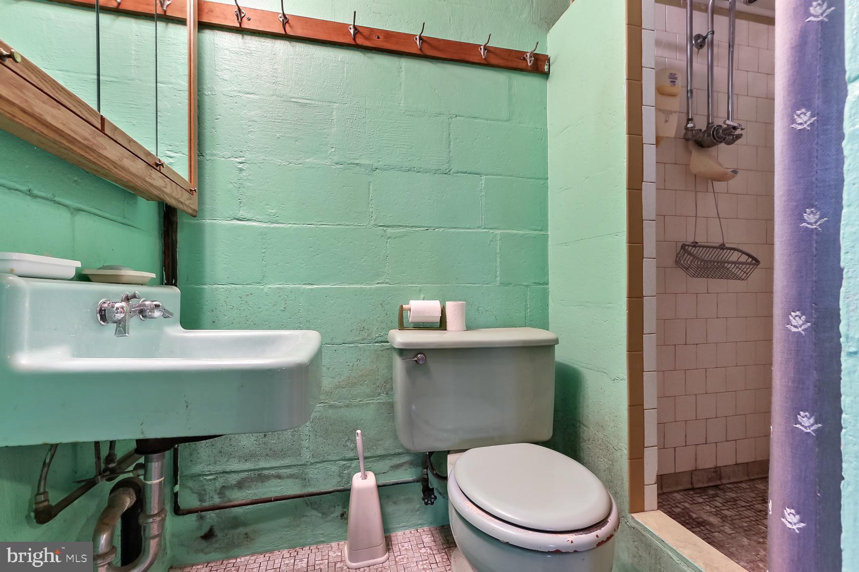 ROSEDALE - Residential