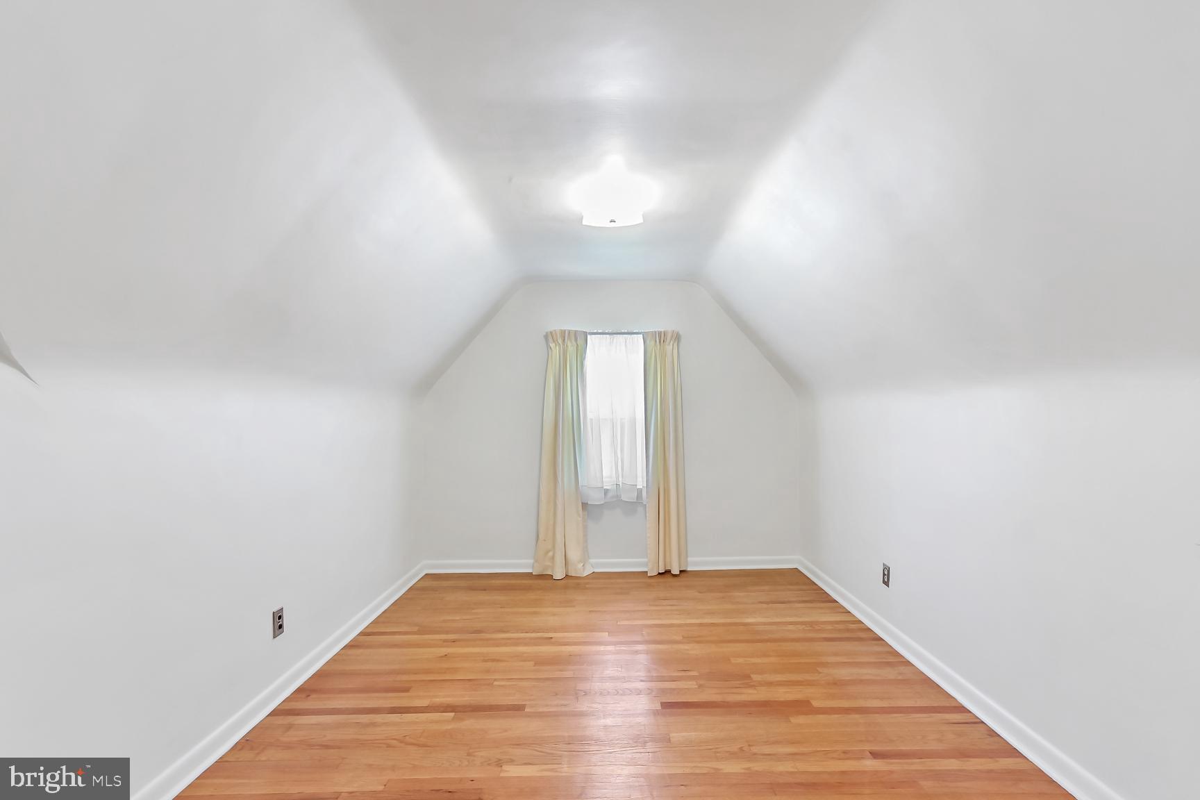 ROSEDALE - Residential