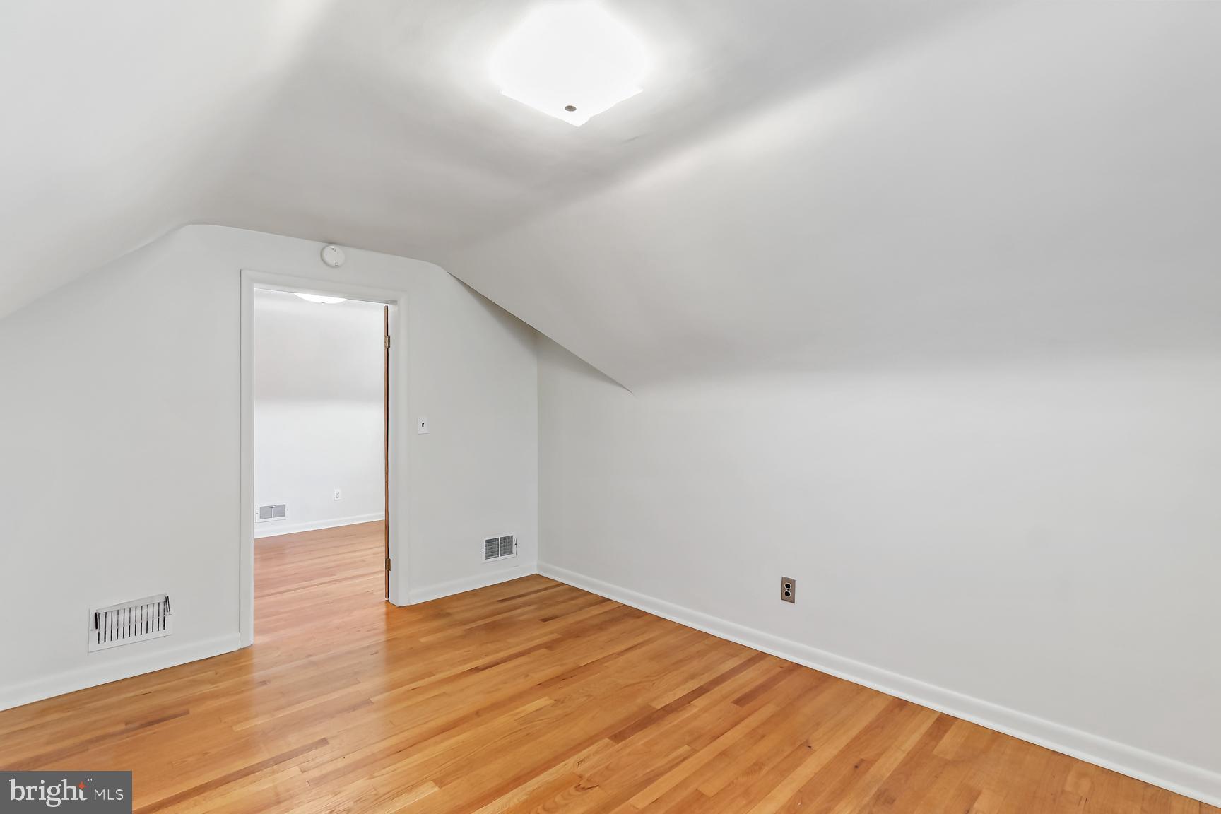 ROSEDALE - Residential