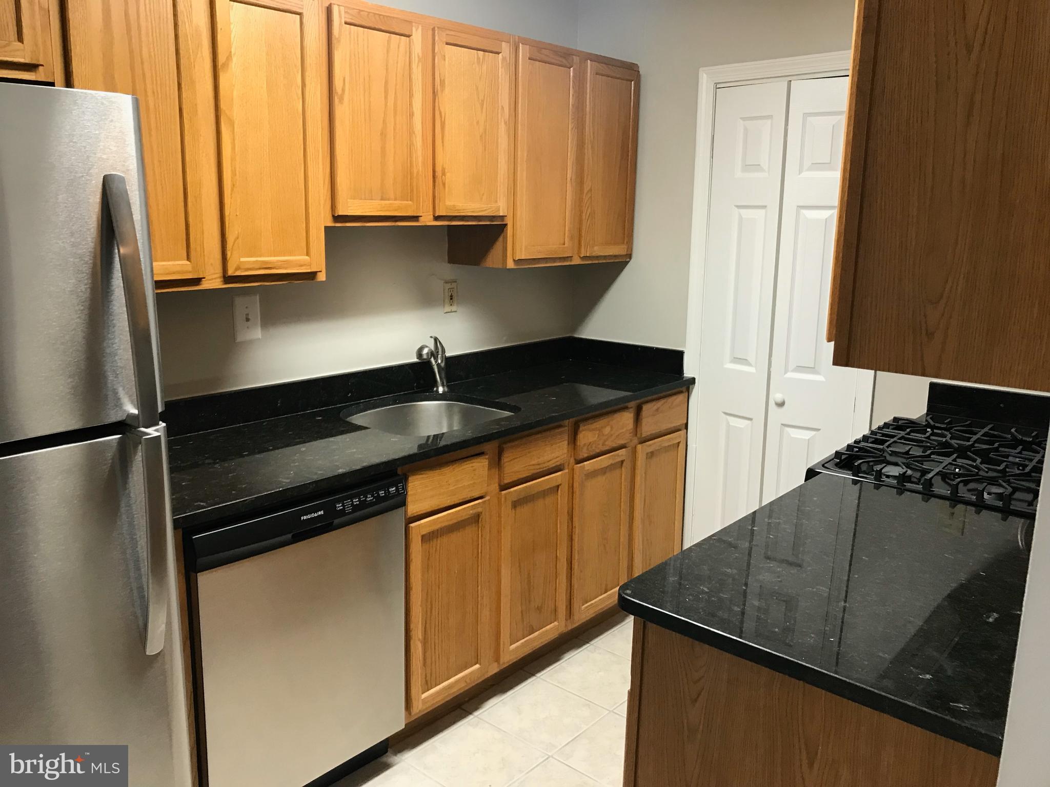 FRENCHMANS CREEK - Residential Lease