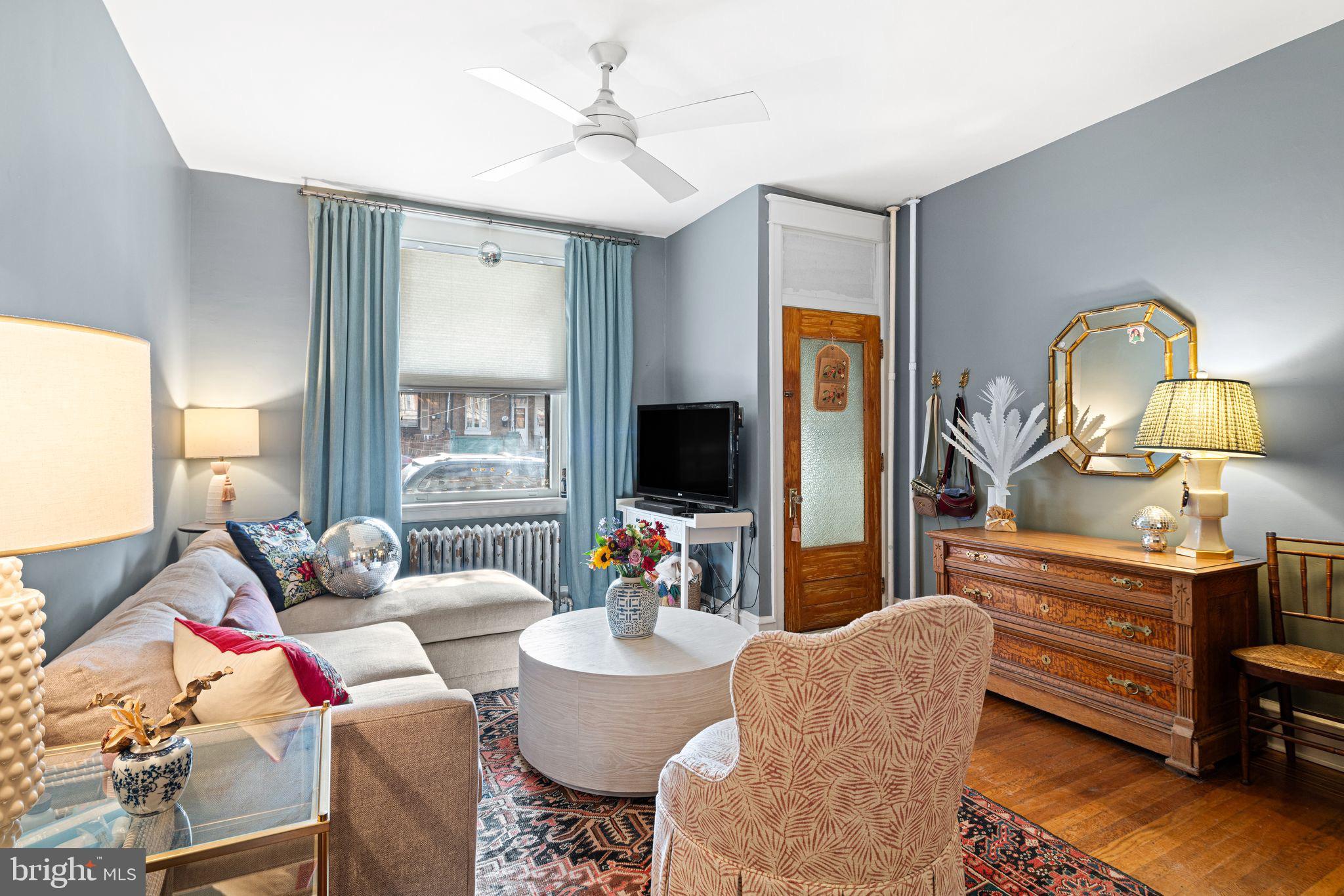 3172 ARAMINGO AVENUE