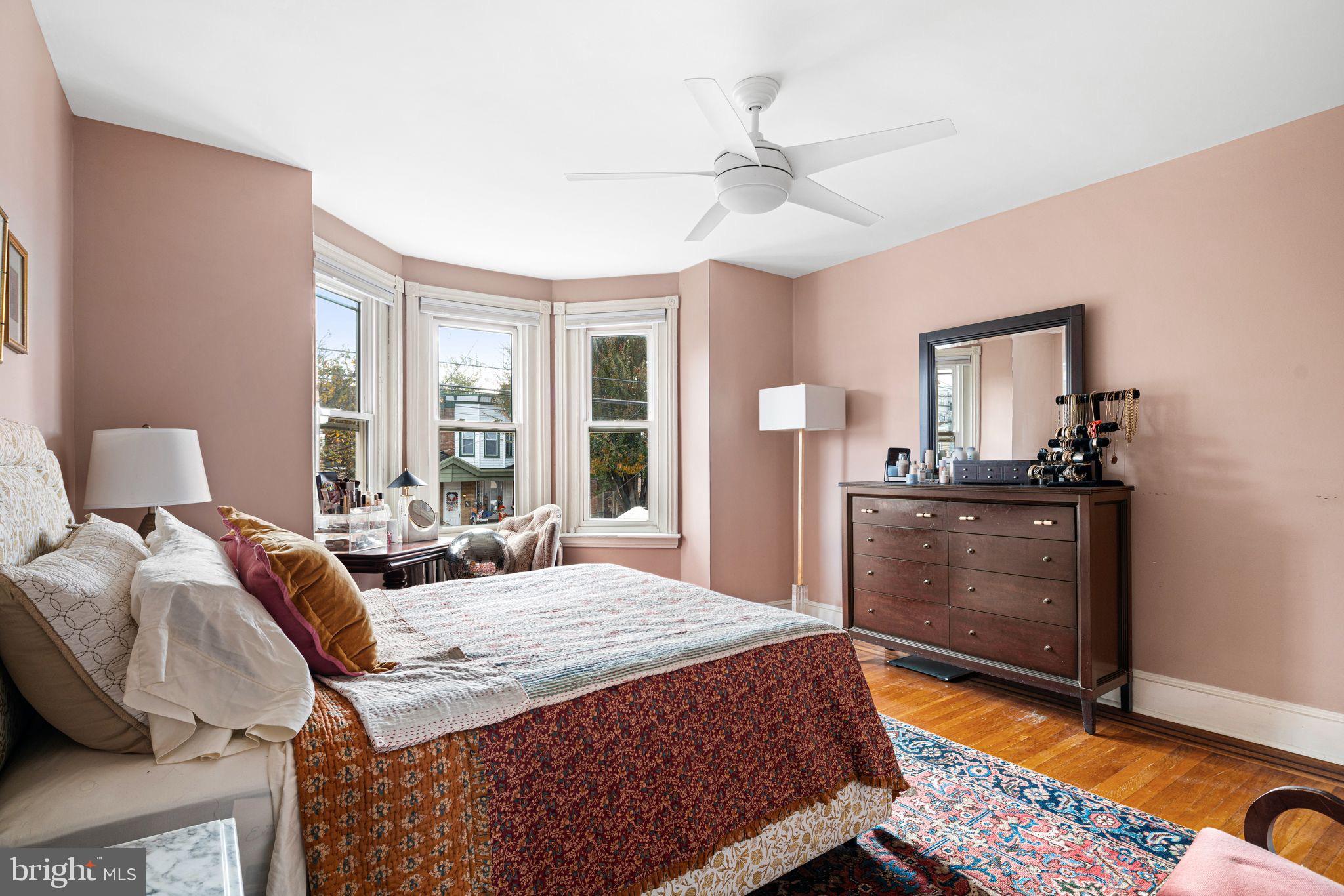 PORT RICHMOND - Residential