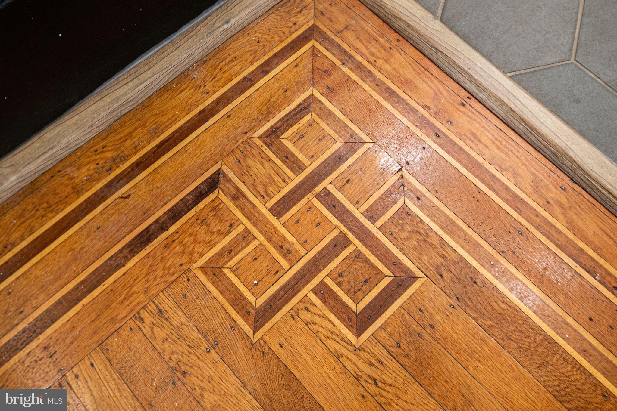 PORT RICHMOND - Residential