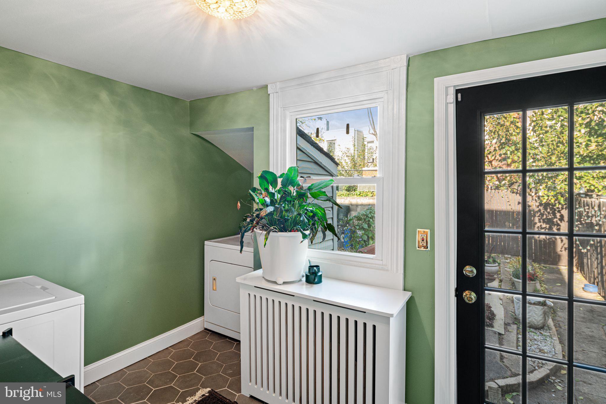 PORT RICHMOND - Residential