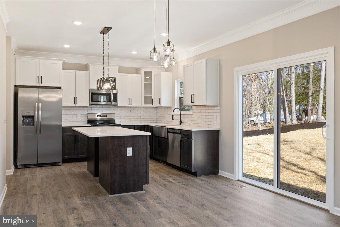 LAKE WILDERNESS - Residential