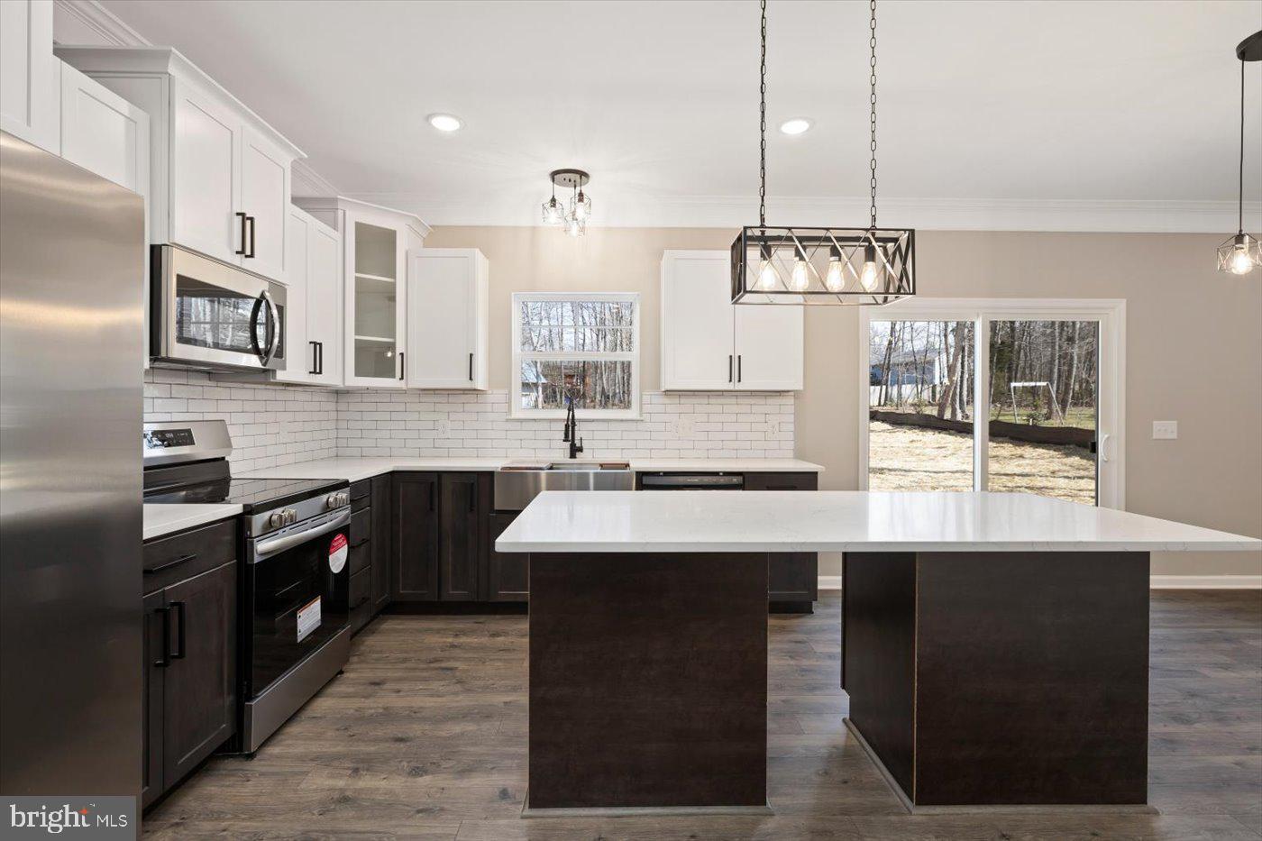 LAKE WILDERNESS - Residential