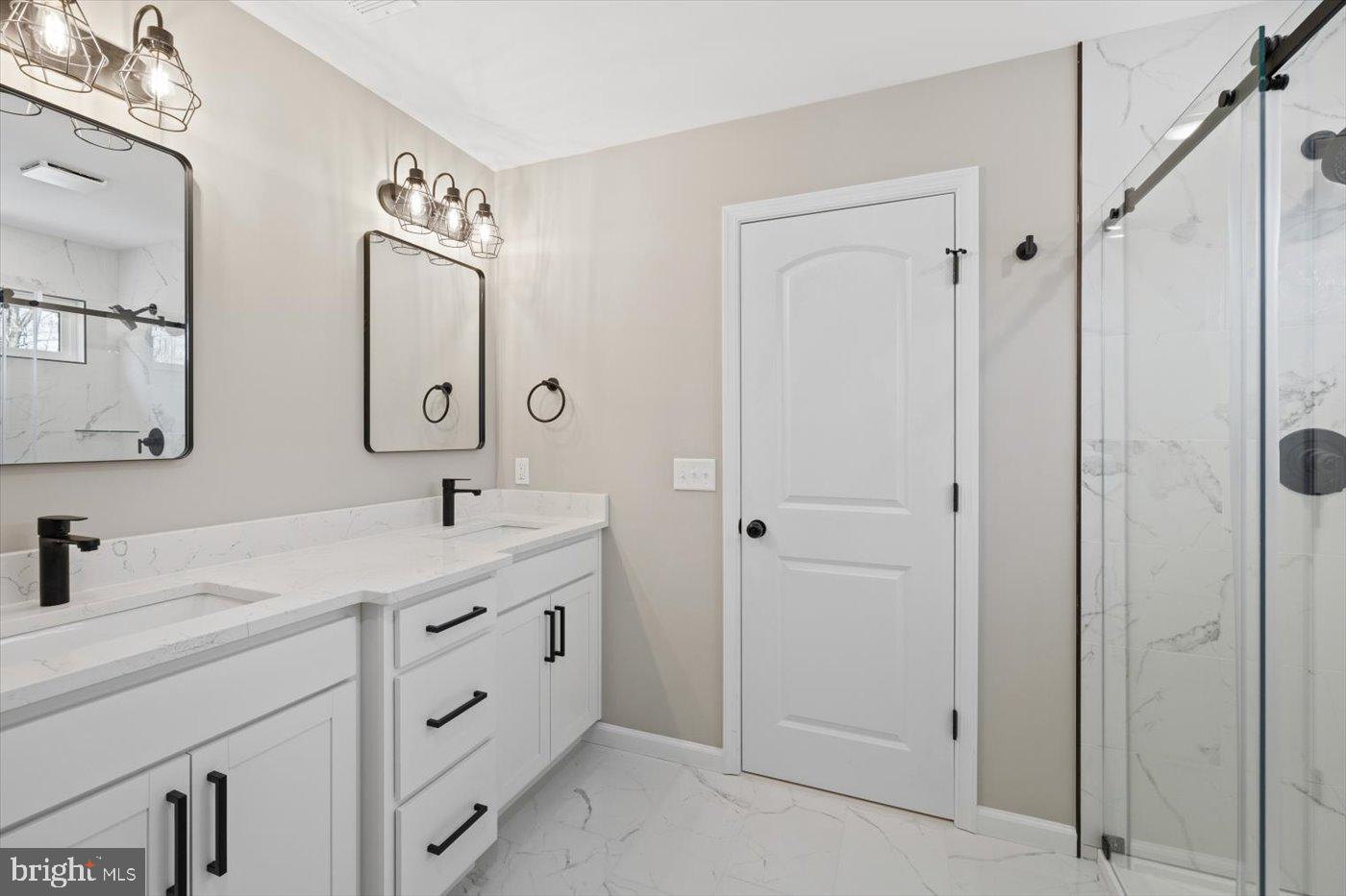 LAKE WILDERNESS - Residential