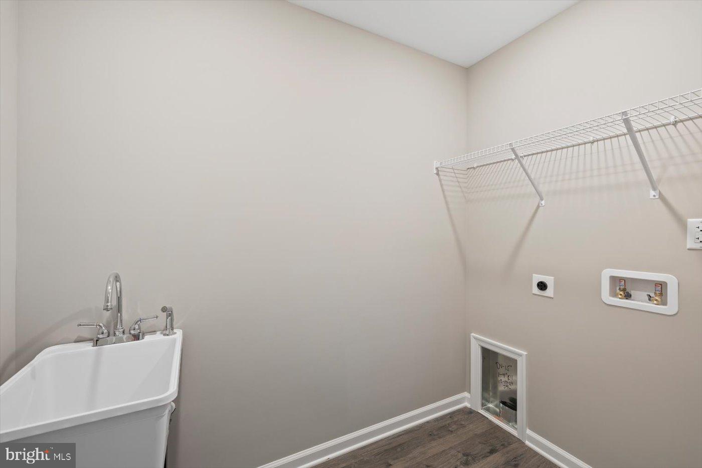 LAKE WILDERNESS - Residential